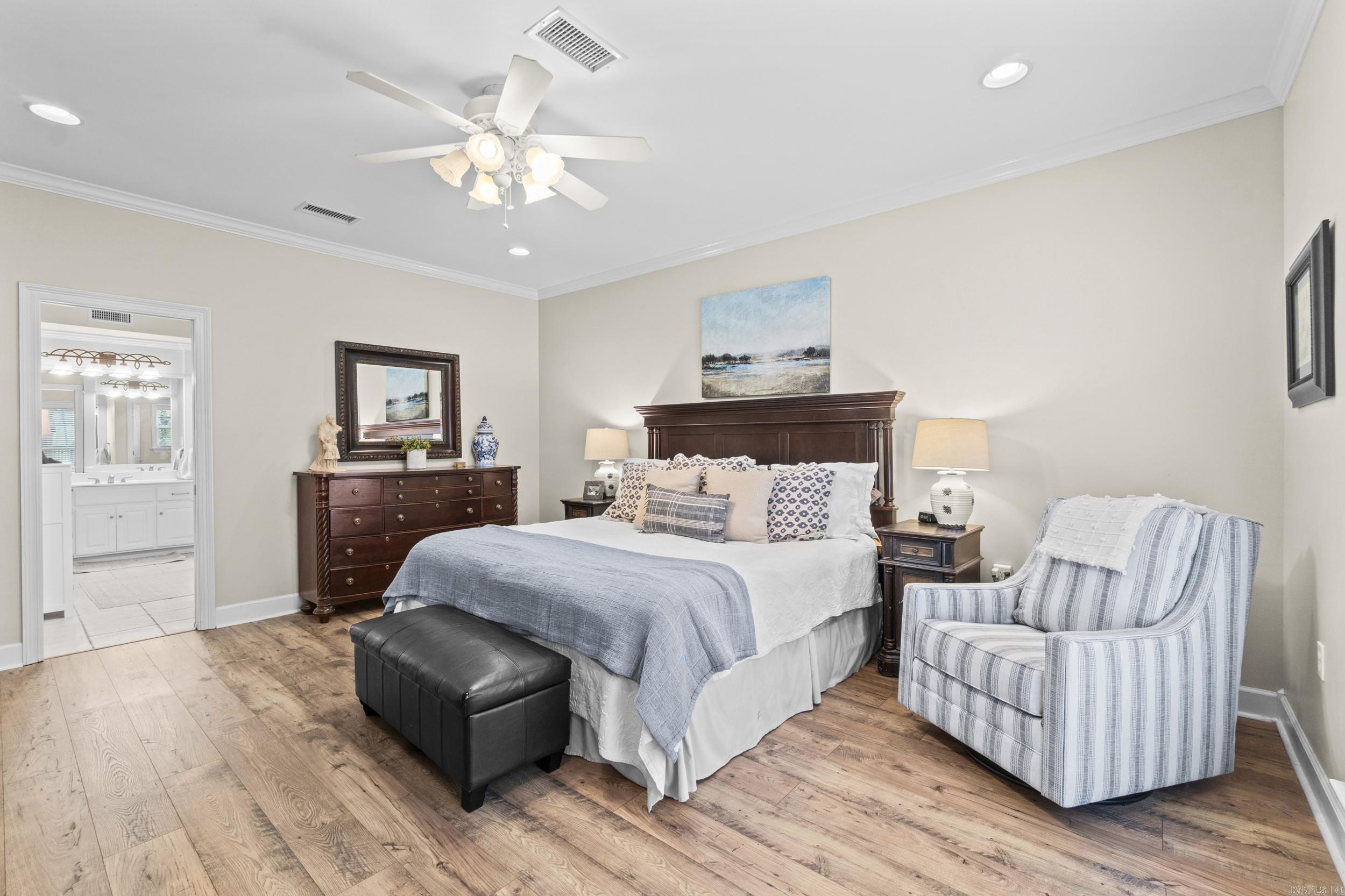 RIVER OAKS - Residential