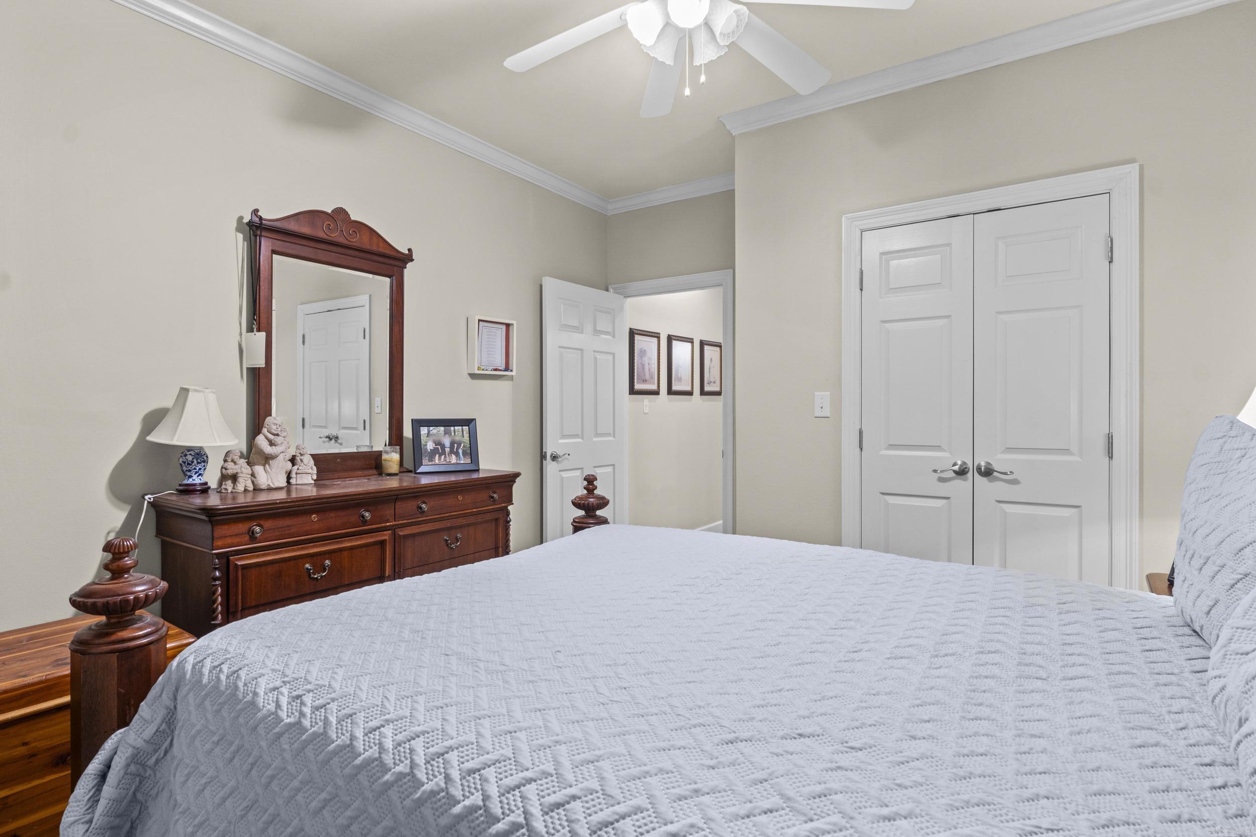 RIVER OAKS - Residential