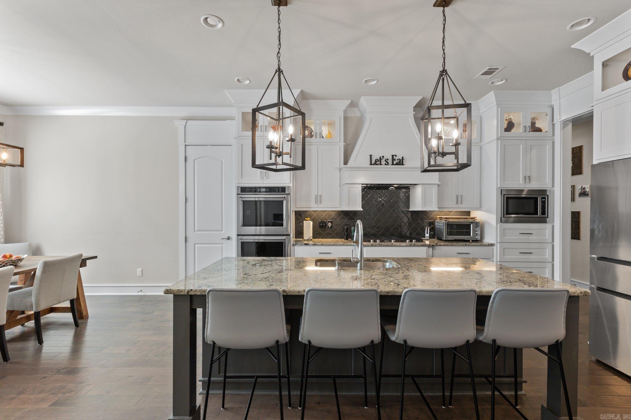 CHENAL VALLEY "MIRABEL COURT" - Residential