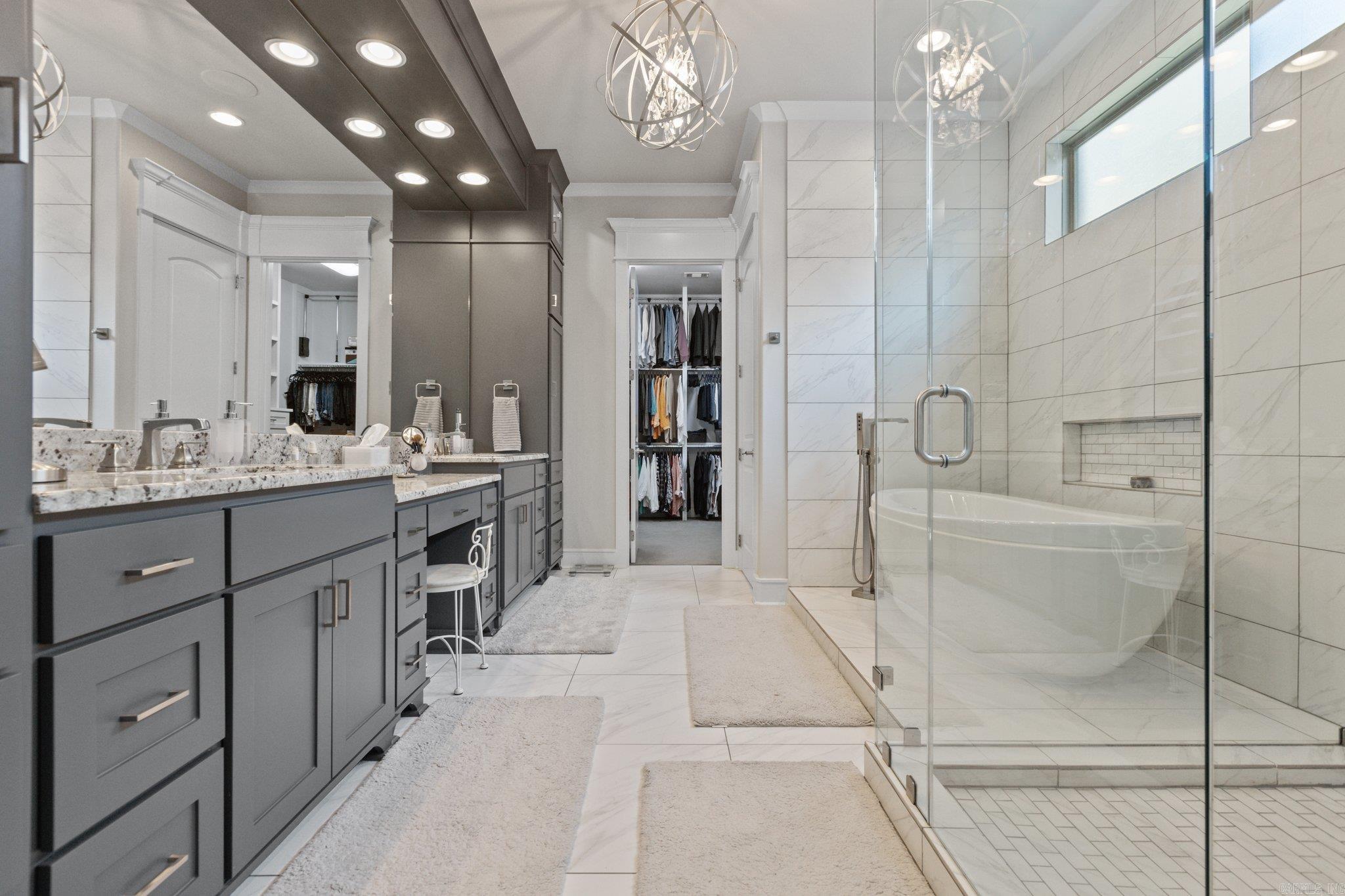 CHENAL VALLEY "MIRABEL COURT" - Residential