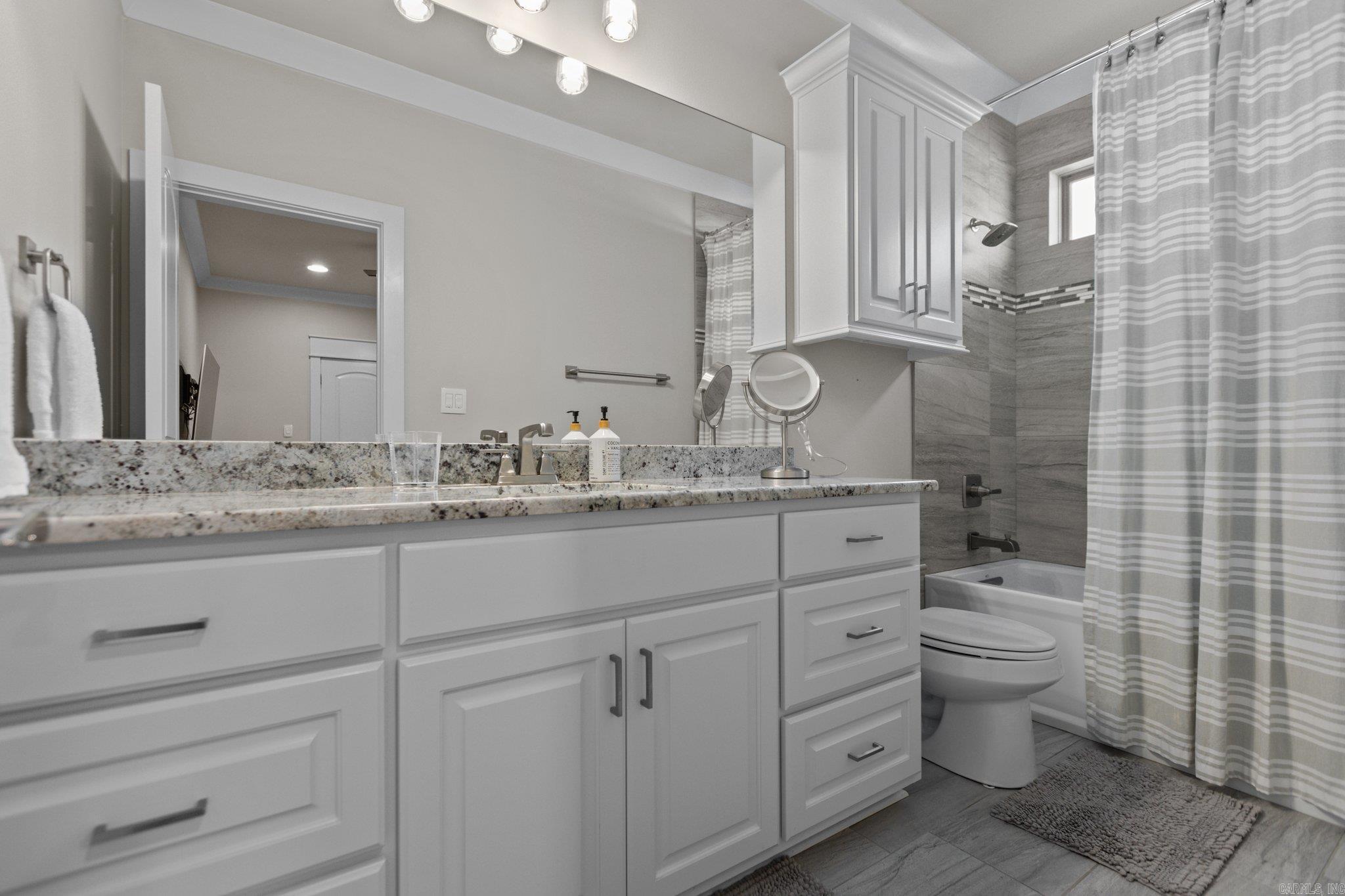 CHENAL VALLEY "MIRABEL COURT" - Residential