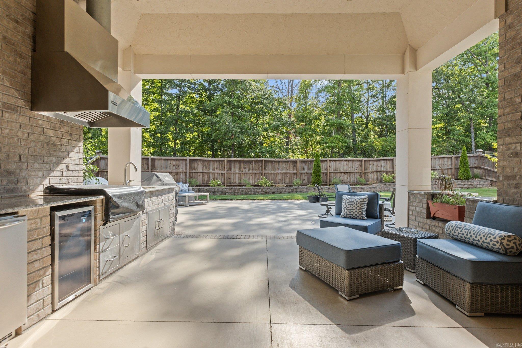 CHENAL VALLEY "MIRABEL COURT" - Residential