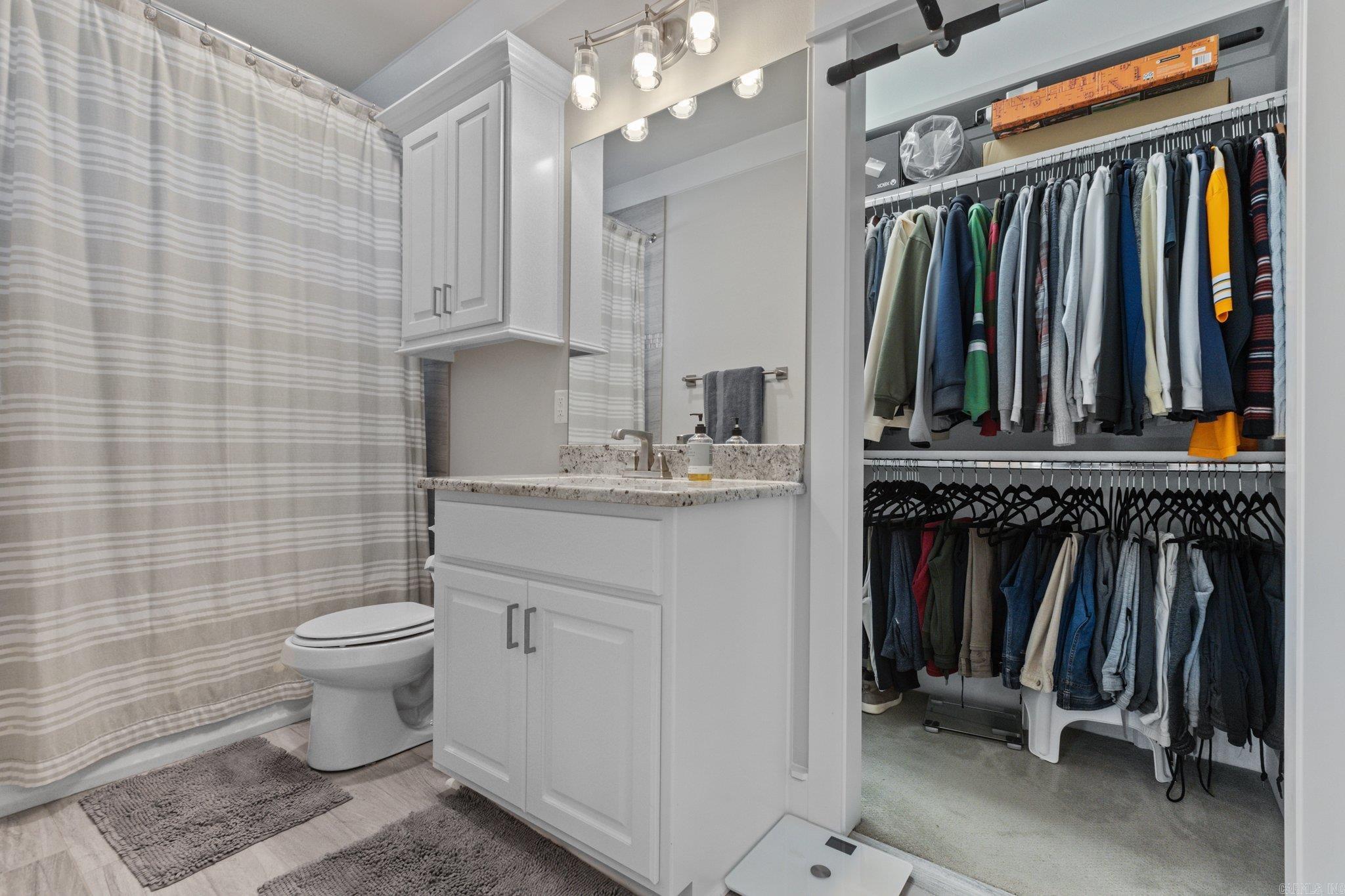 CHENAL VALLEY "MIRABEL COURT" - Residential