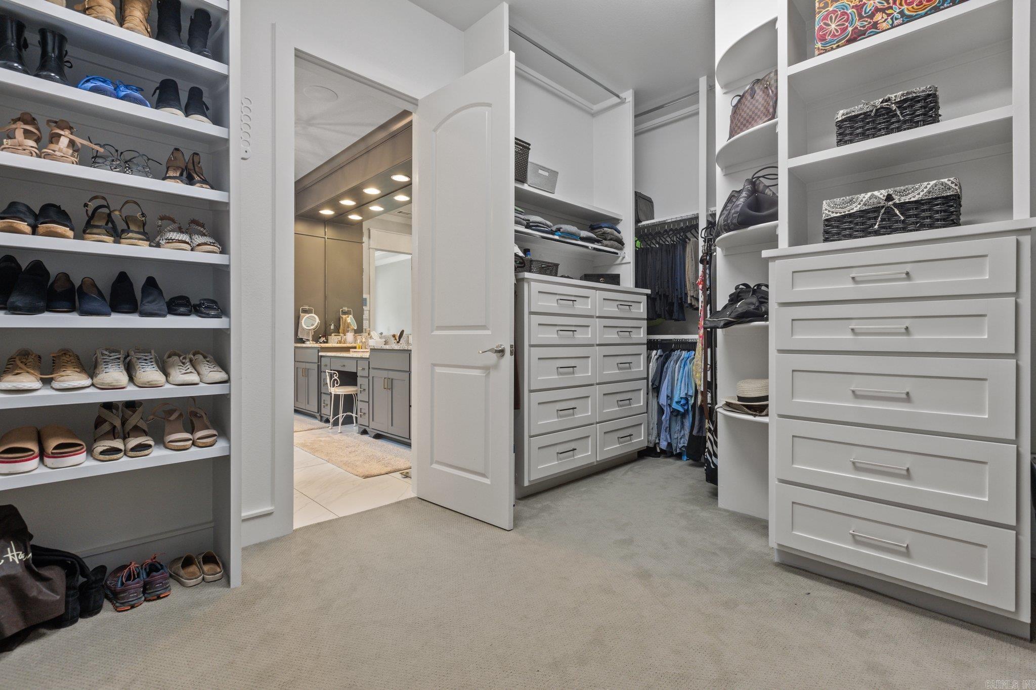 CHENAL VALLEY "MIRABEL COURT" - Residential