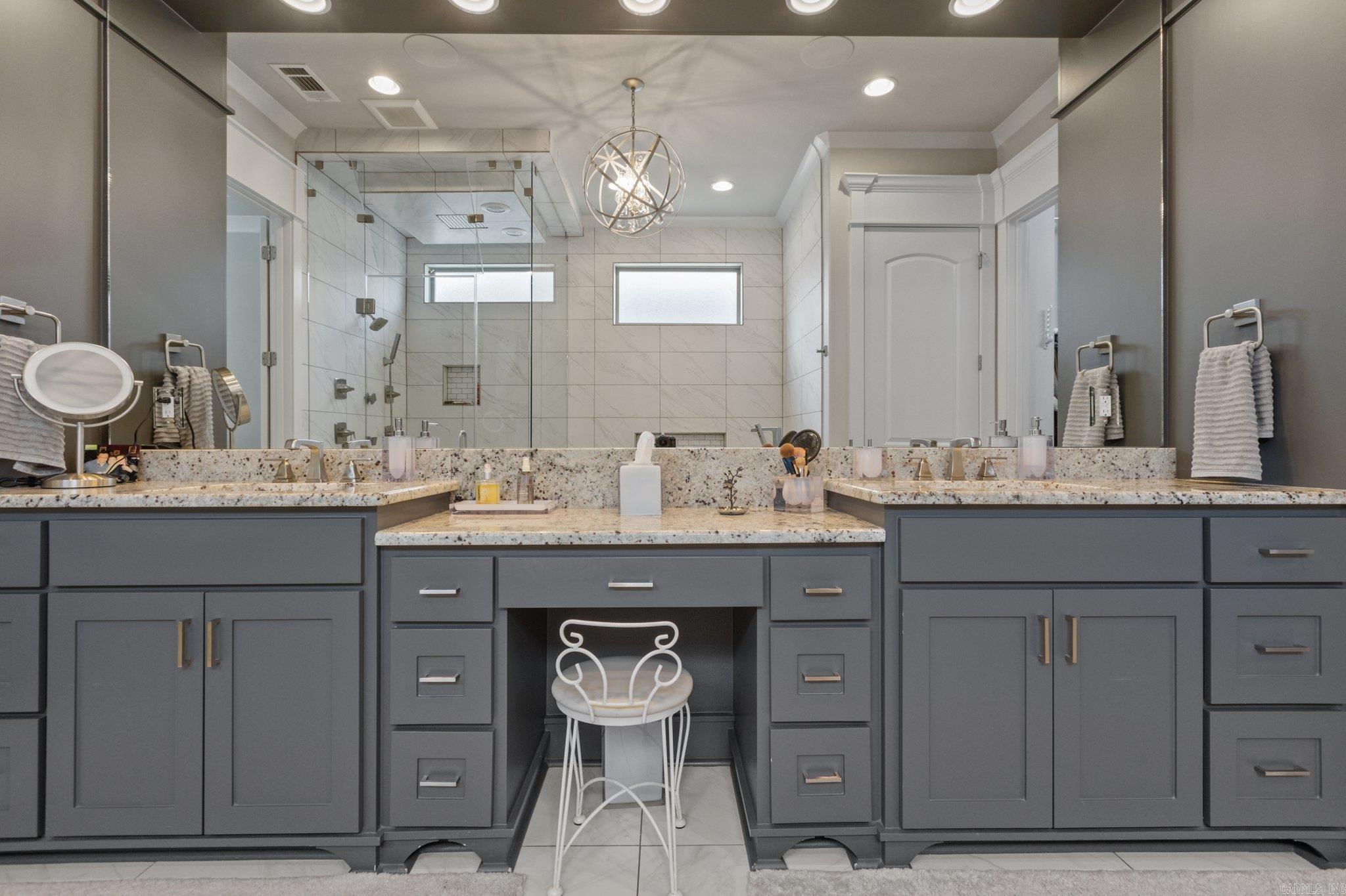 CHENAL VALLEY "MIRABEL COURT" - Residential