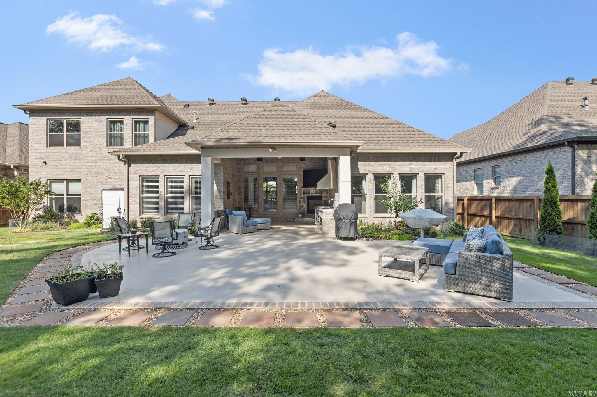 CHENAL VALLEY "MIRABEL COURT" - Residential