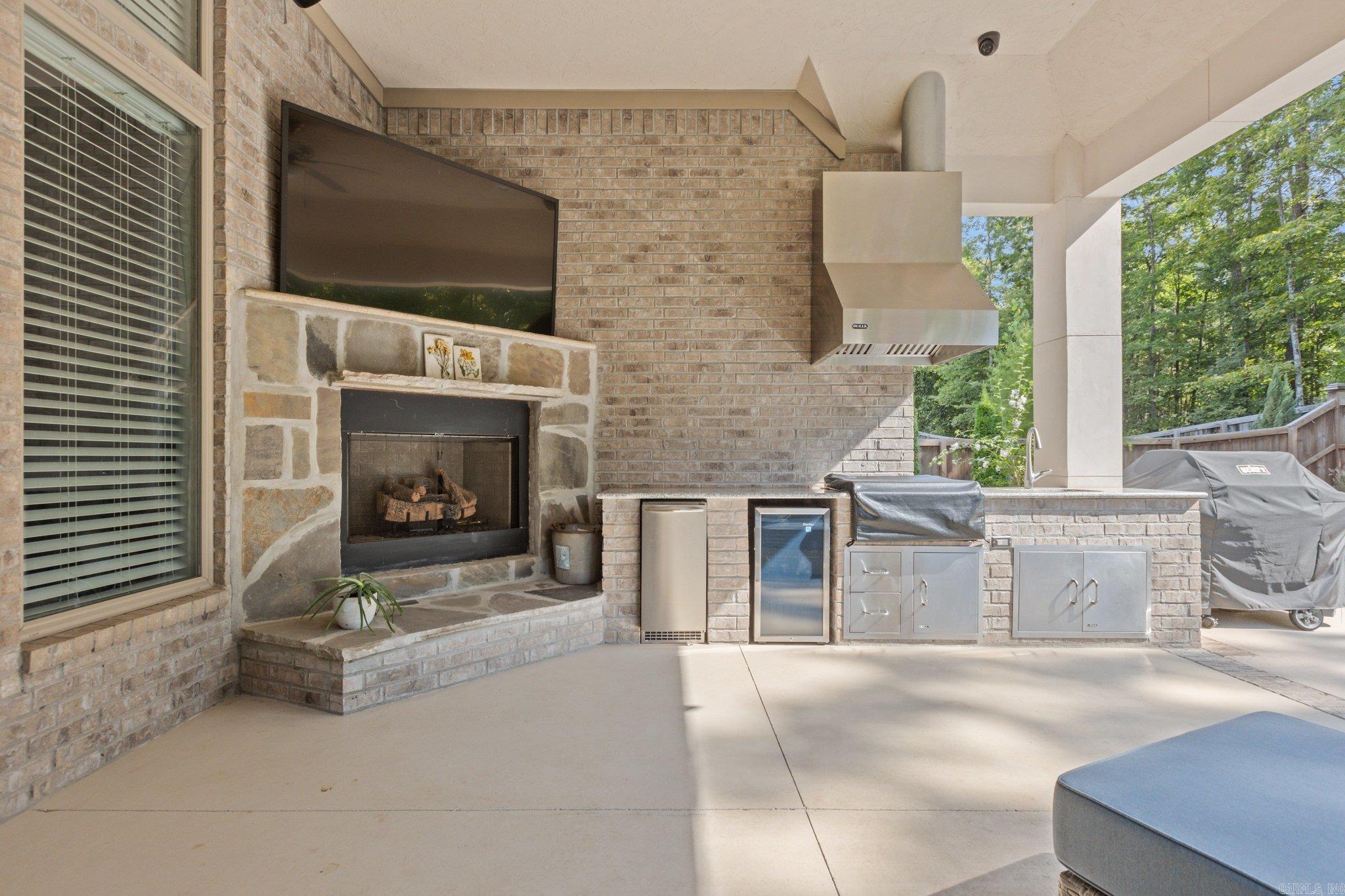 CHENAL VALLEY "MIRABEL COURT" - Residential