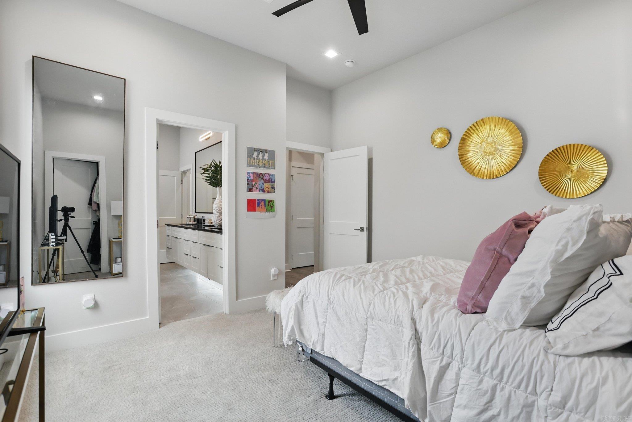 CHENAL VALLEY "CAUREL COURT" - Residential