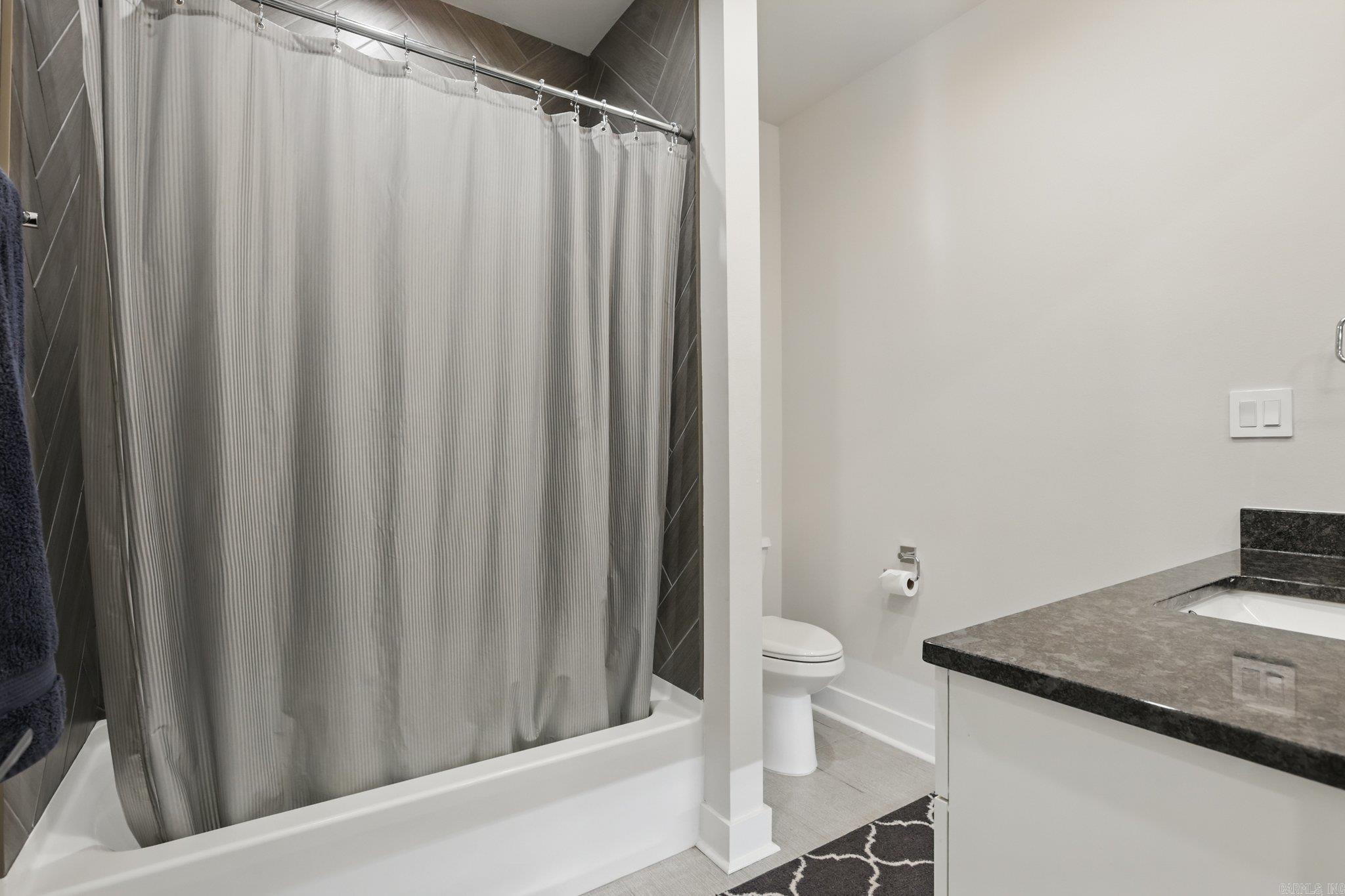 CHENAL VALLEY "CAUREL COURT" - Residential