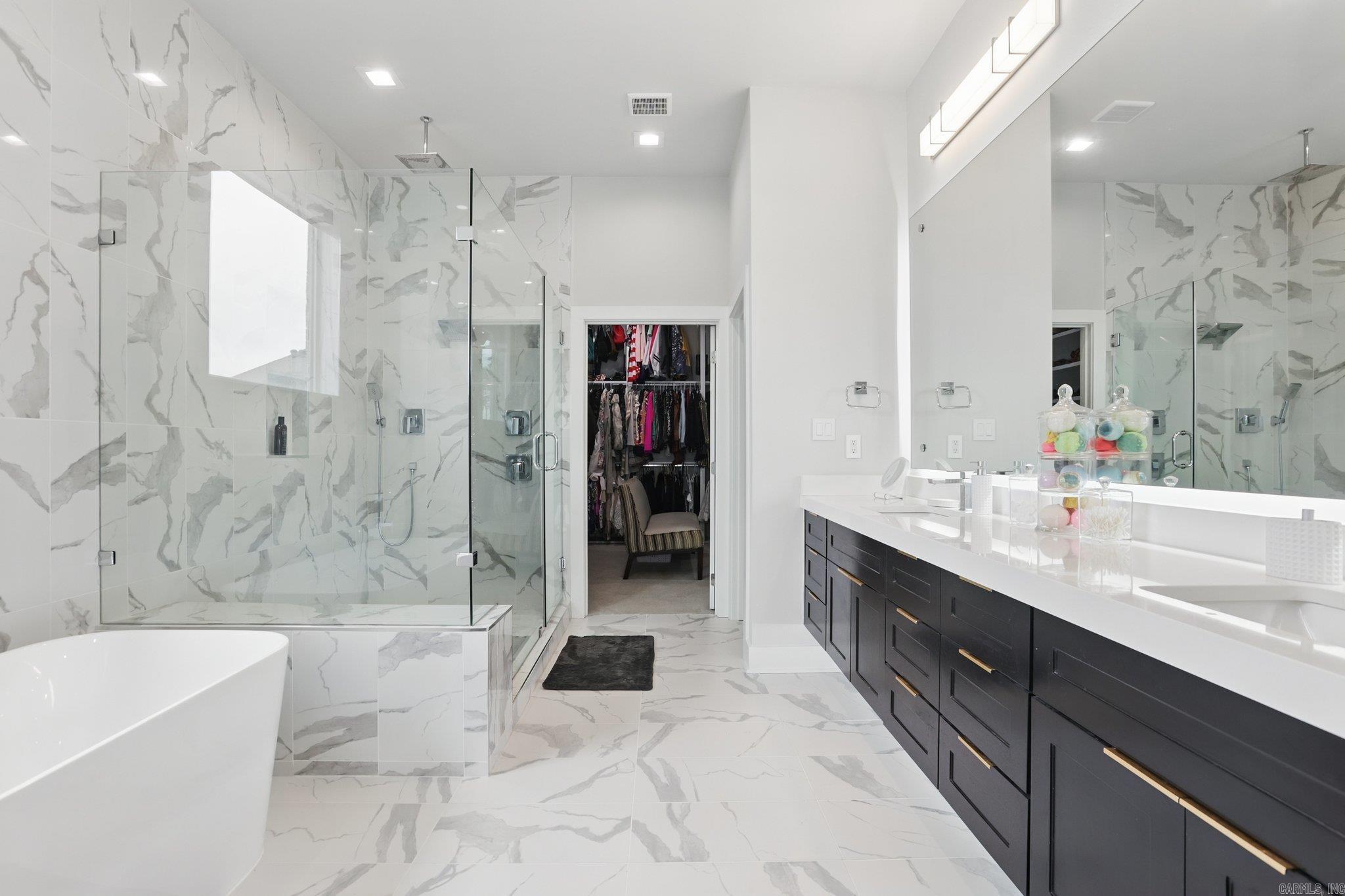 CHENAL VALLEY "CAUREL COURT" - Residential