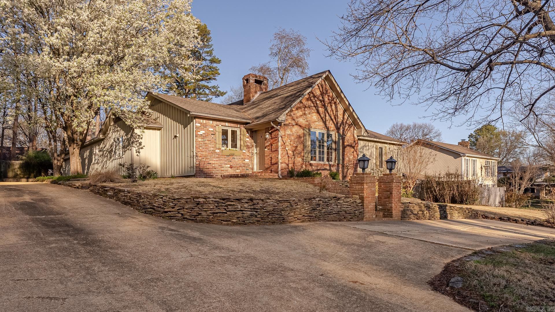 INDIAN TRAILS - Residential