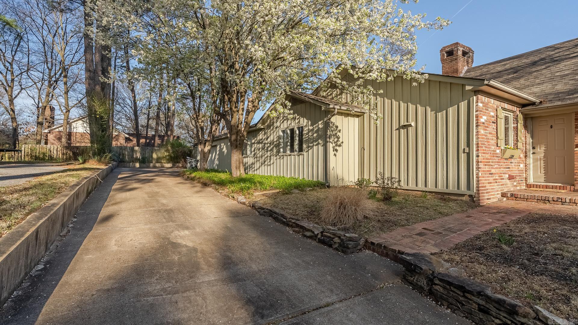 INDIAN TRAILS - Residential