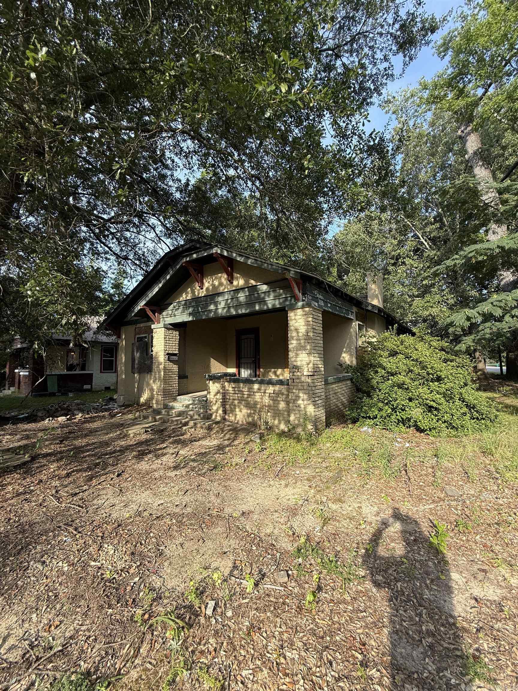 Investor Special in Pine Bluff! This 1,338 square ft home is a blank canvas ready for your finishing touches. Major updates have already been done ā including brand-new HVAC, electrical, plumbing, and windows. A great opportunity to complete a renovation project with the big-ticket items already taken care of. Whether you're looking to flip, rent, or customize your dream home, this property has solid potential!