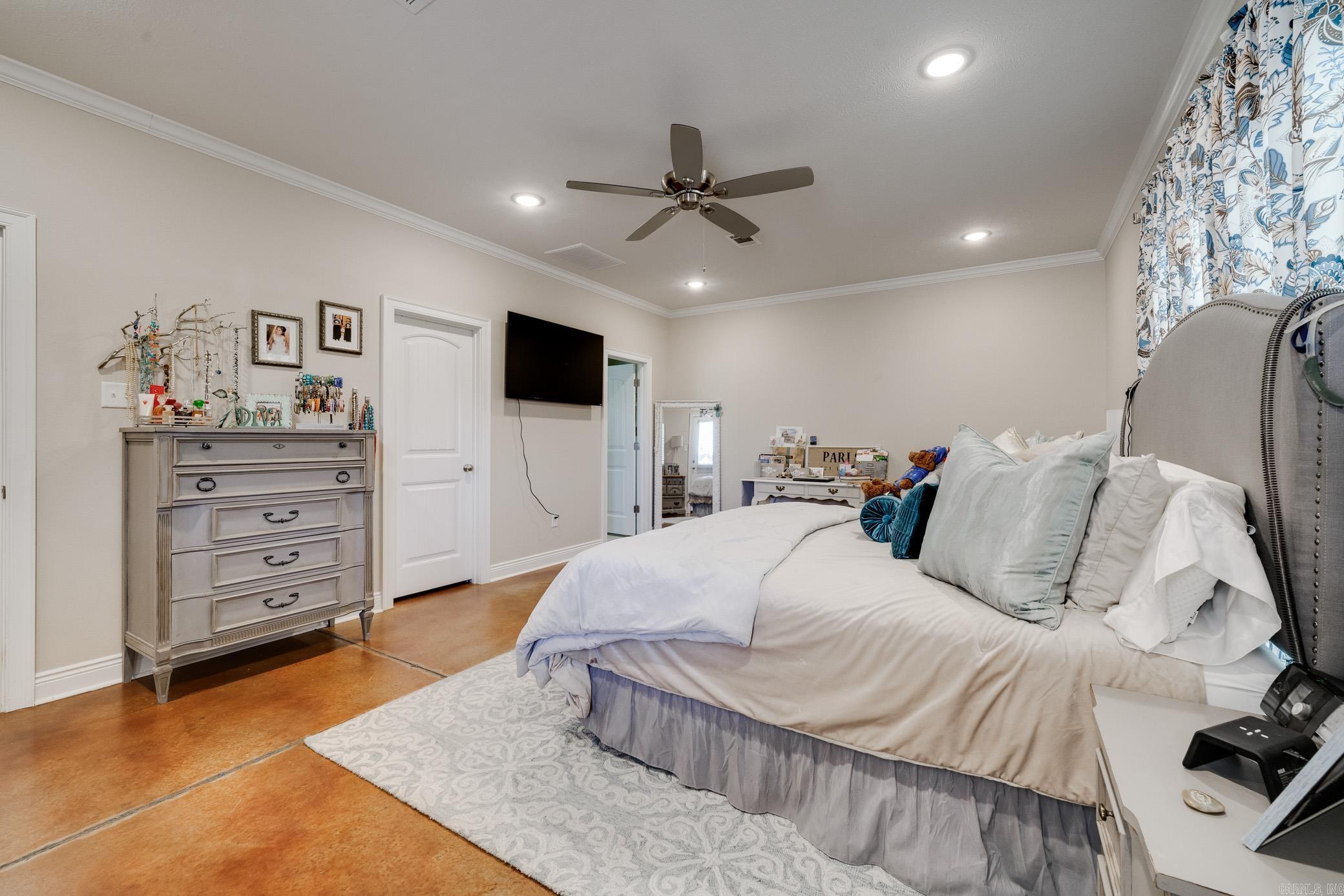 SALEM WOODS - Residential