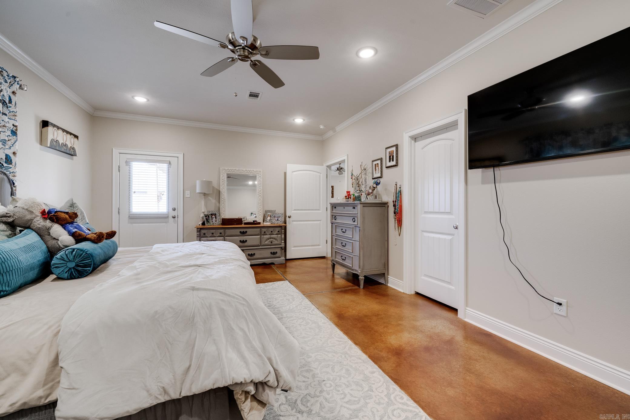 SALEM WOODS - Residential