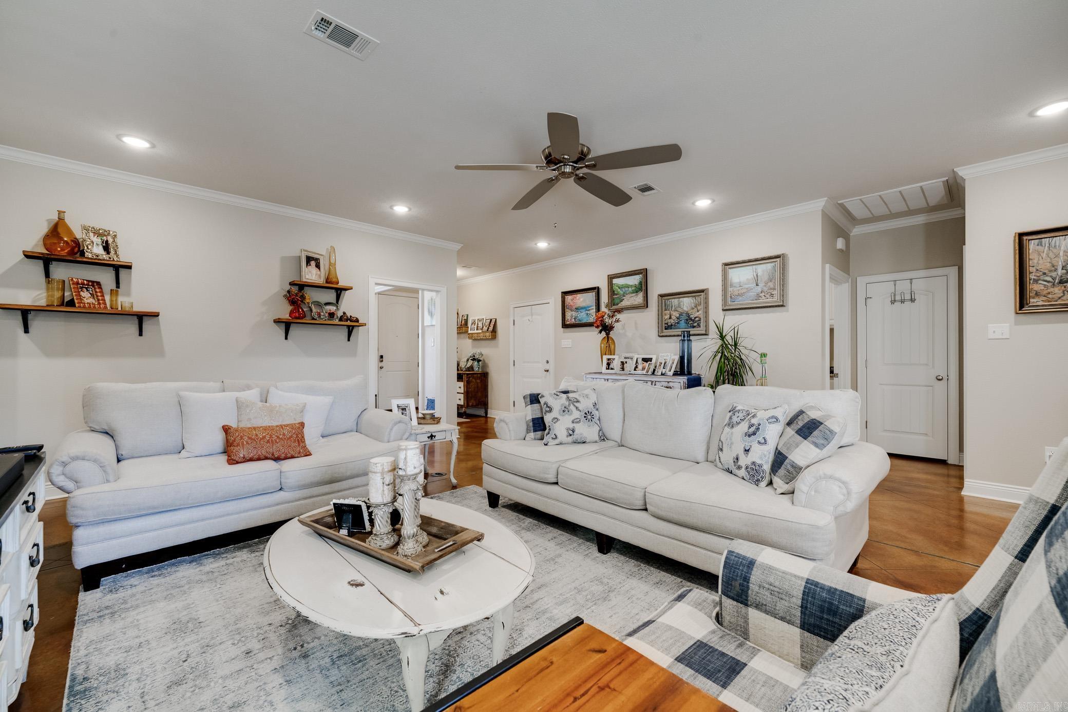 SALEM WOODS - Residential