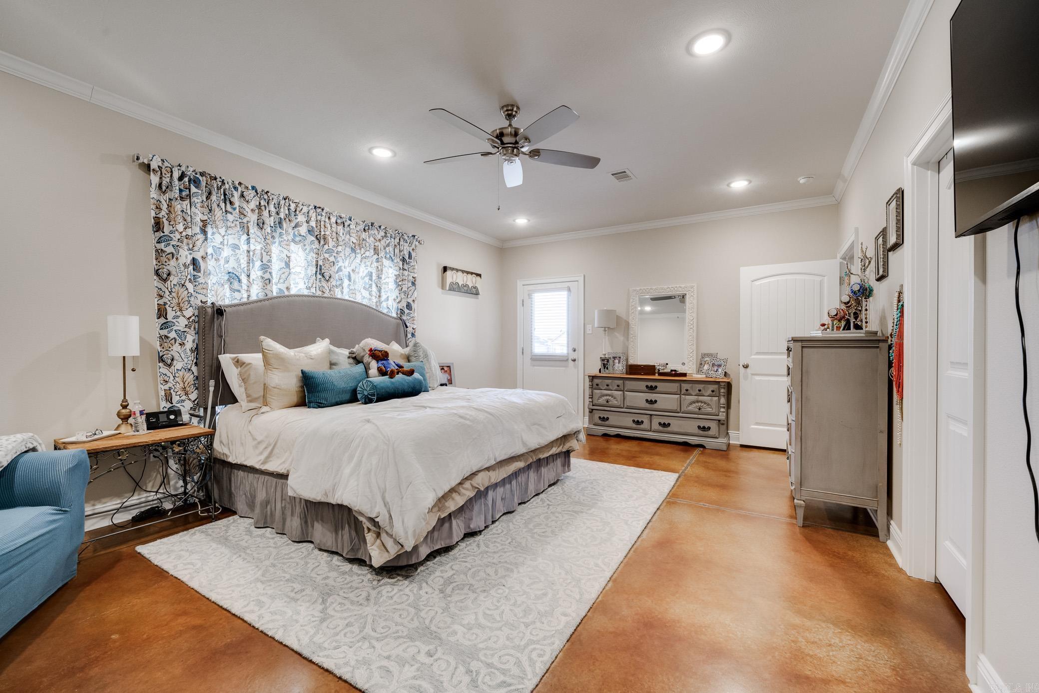 SALEM WOODS - Residential