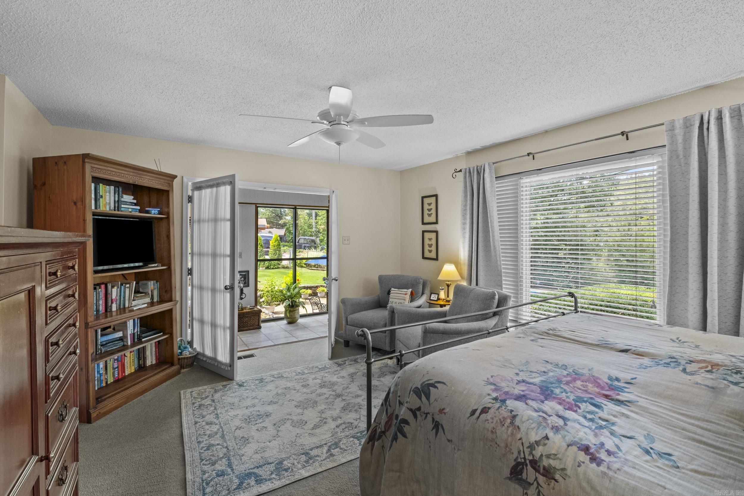 INDIAN HILLS - Residential