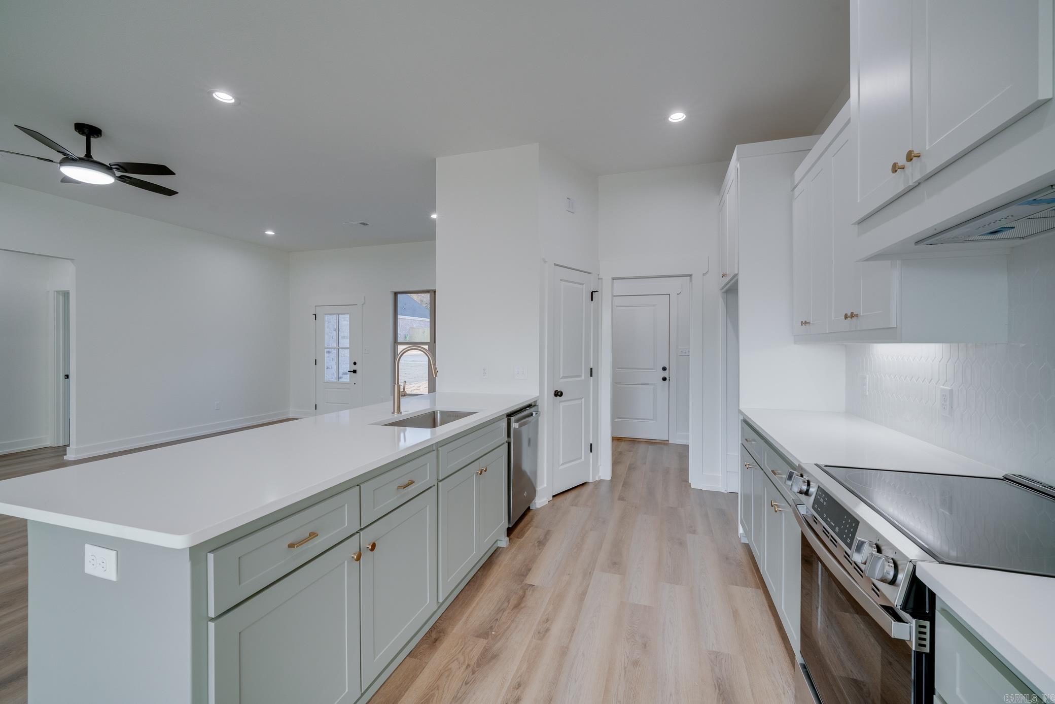 RIDGE VIEW - Residential