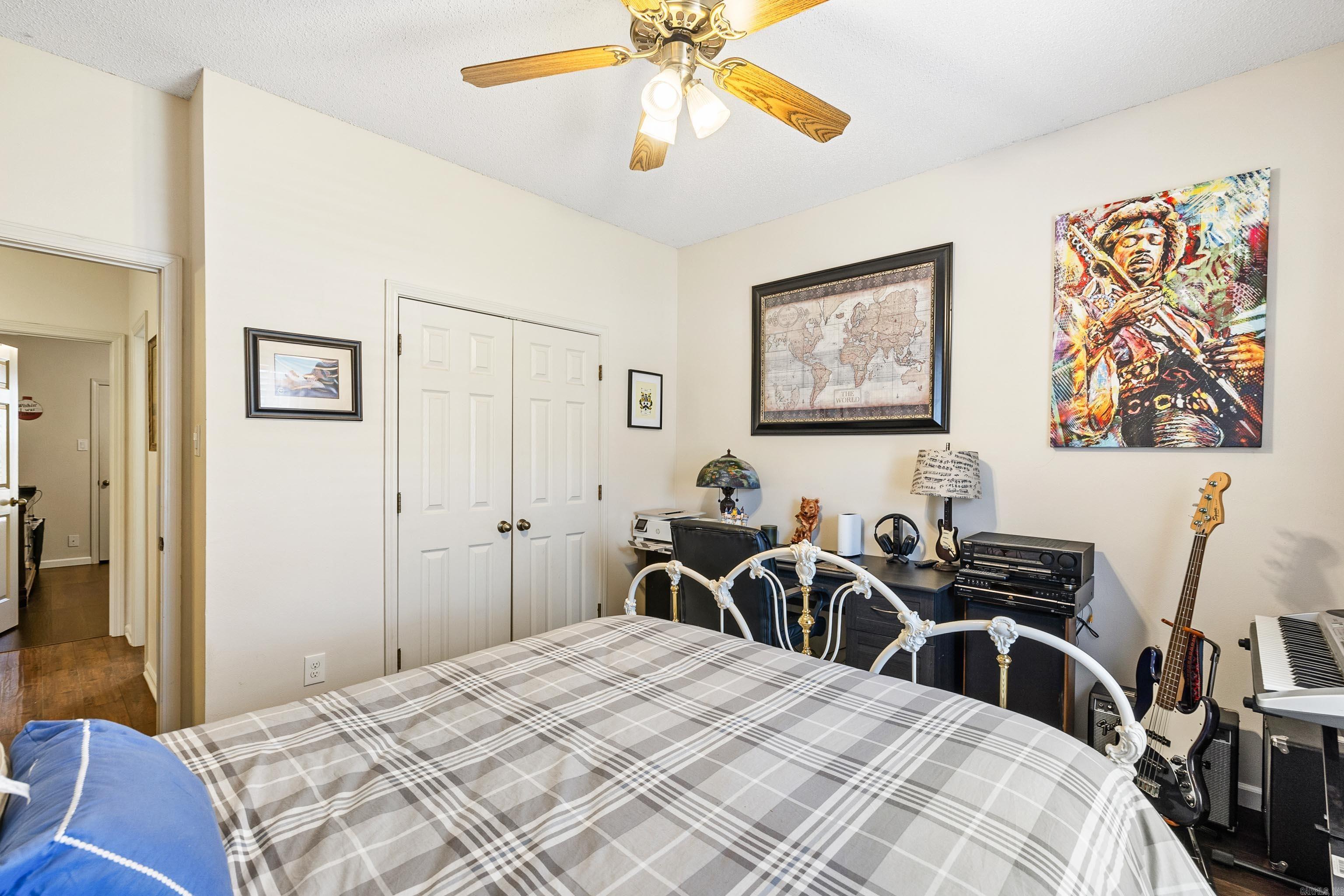 OLD SHENANDOAH - Residential