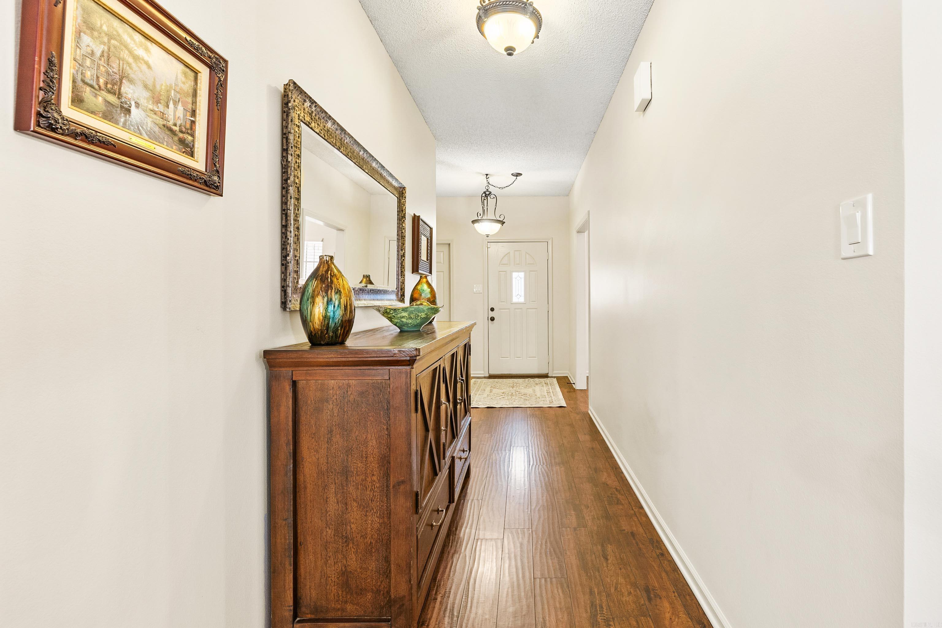 OLD SHENANDOAH - Residential