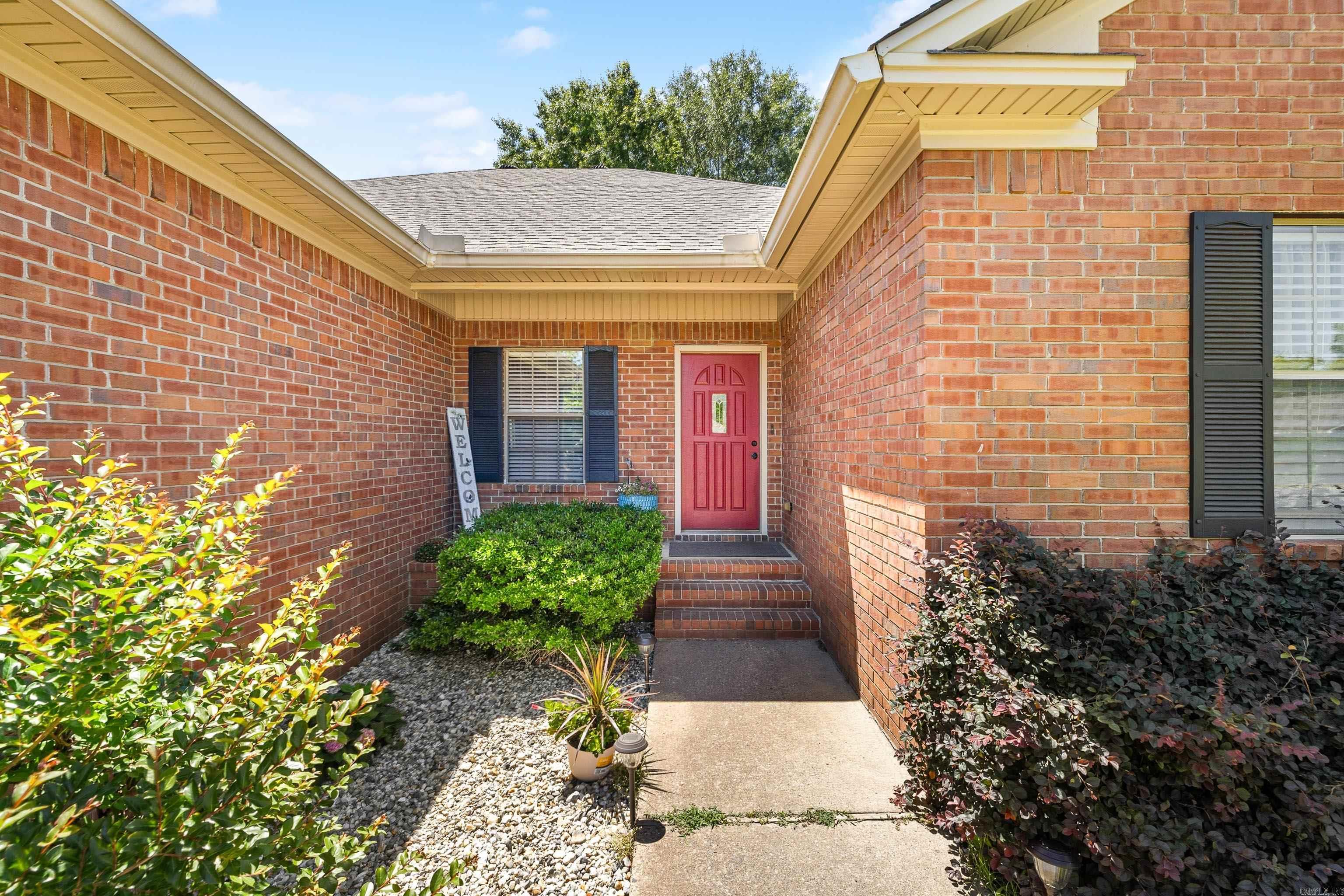 OLD SHENANDOAH - Residential