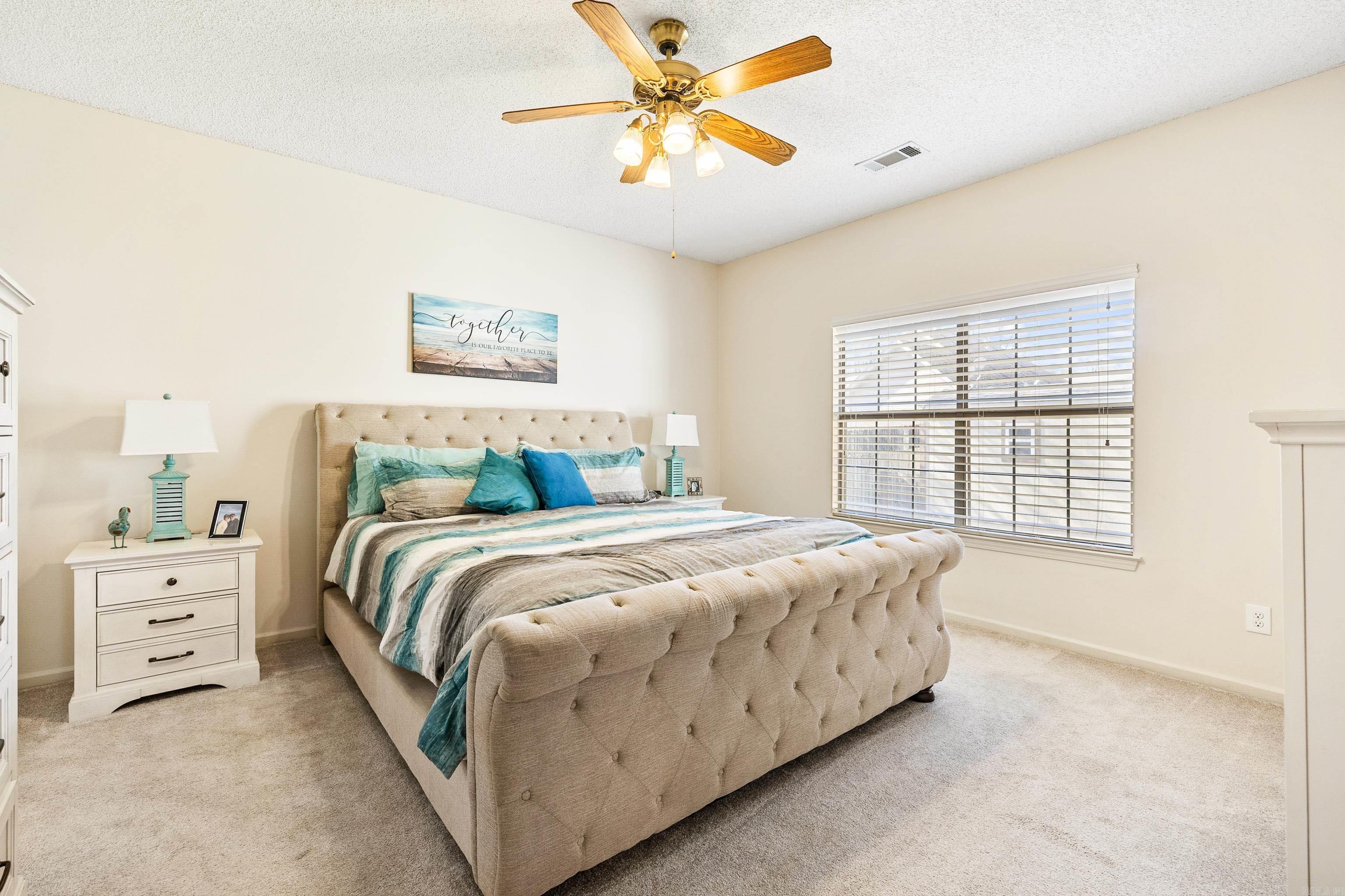 OLD SHENANDOAH - Residential