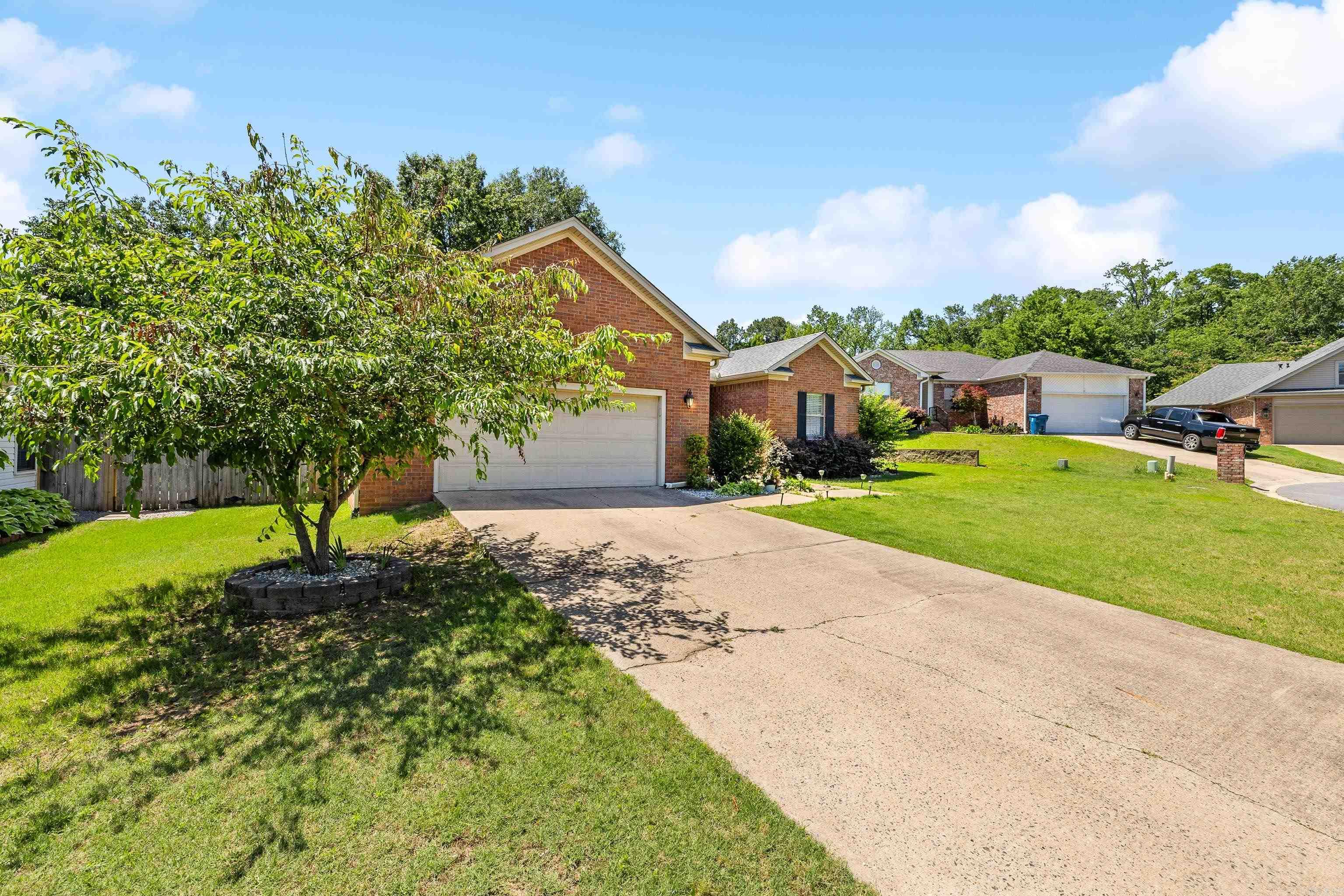 OLD SHENANDOAH - Residential