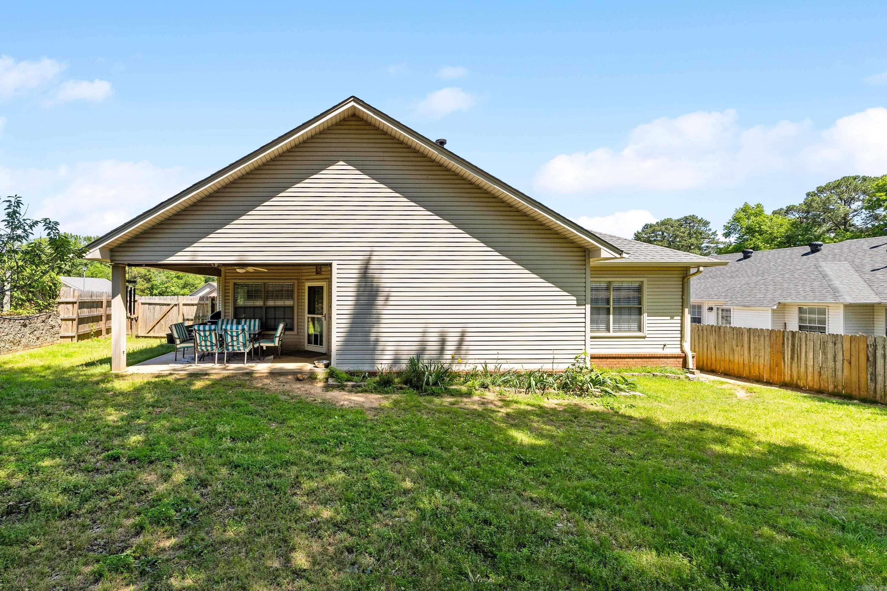 OLD SHENANDOAH - Residential