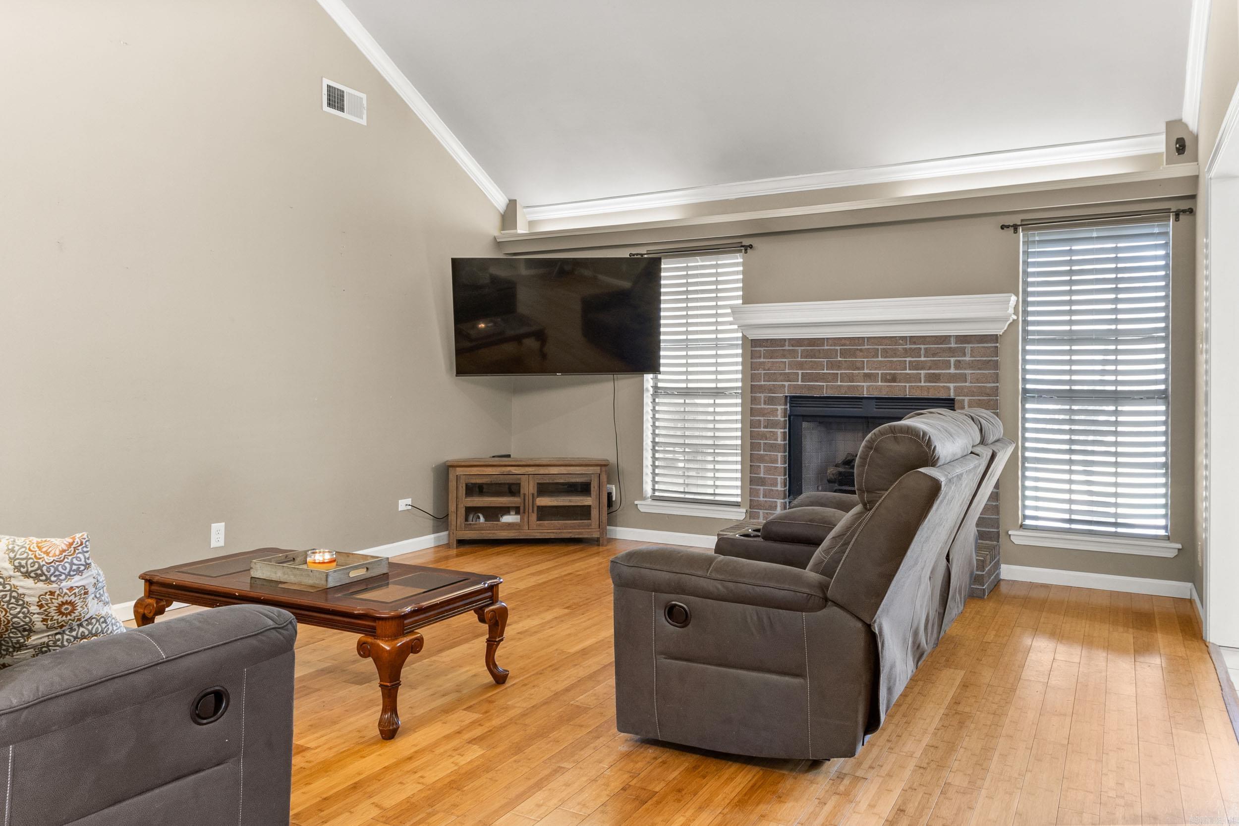 WOODBRIDGE - Residential