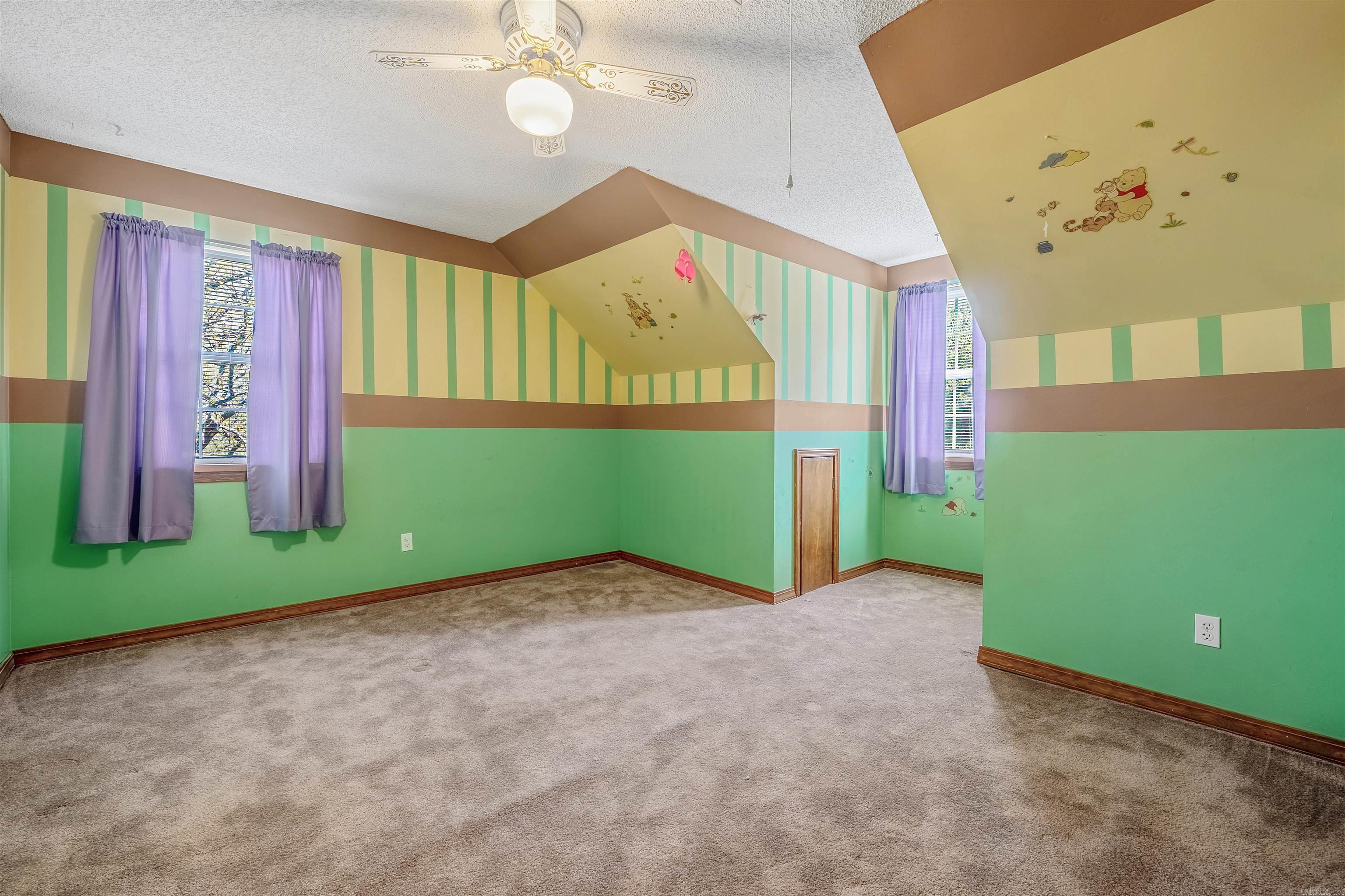 PINE VALLEY EST - Residential