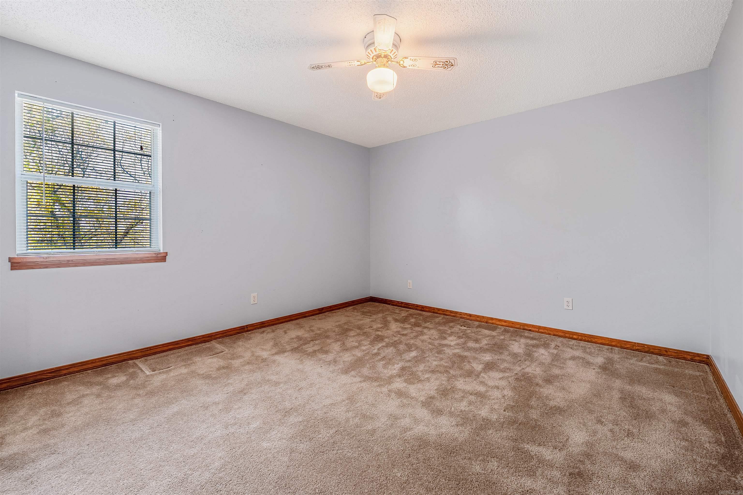 PINE VALLEY EST - Residential