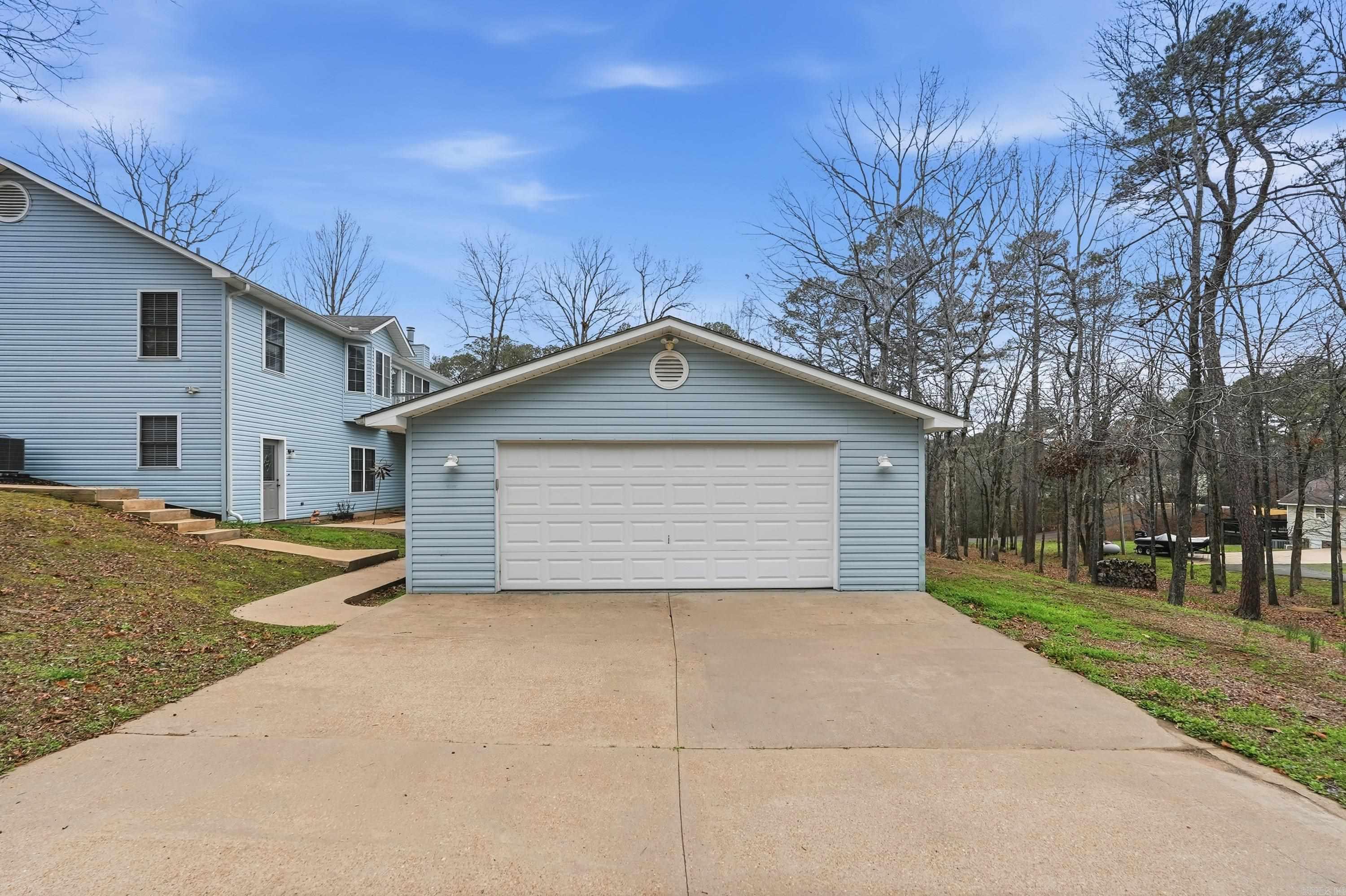 FOX RUN VILLAGE - Residential