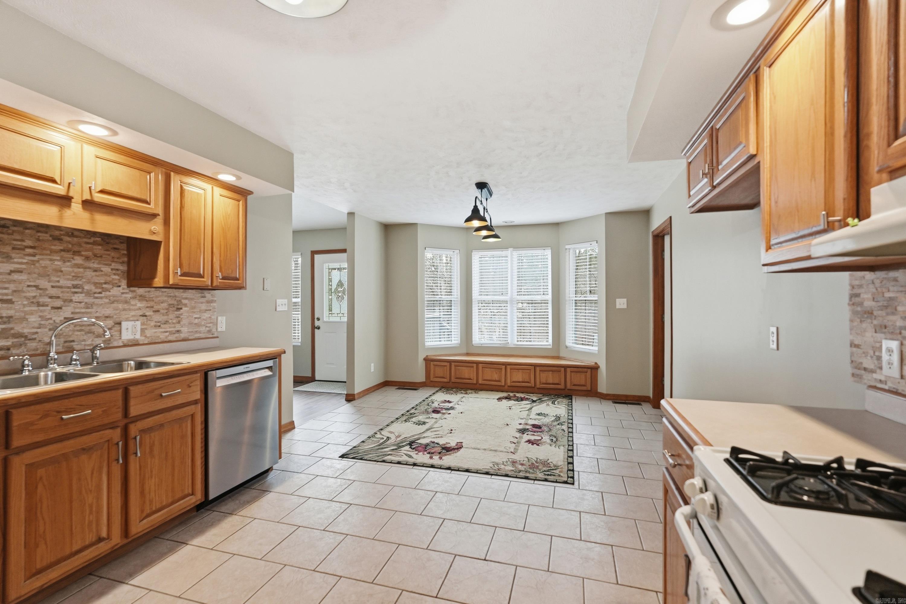 FOX RUN VILLAGE - Residential