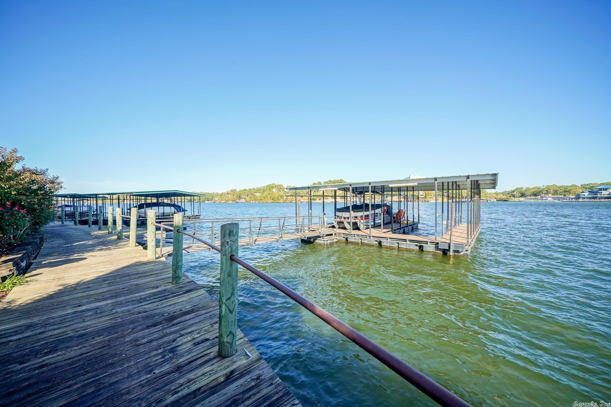 Paradise Lake Village Townhomes - Residential