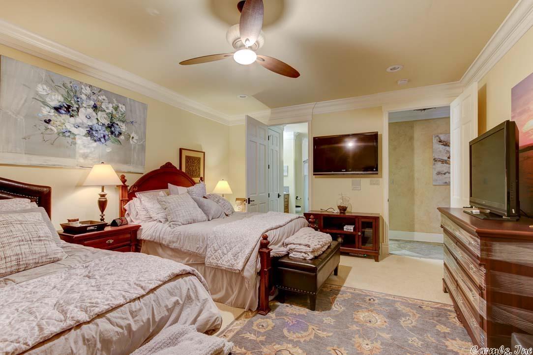 Paradise Lake Village Townhomes - Residential