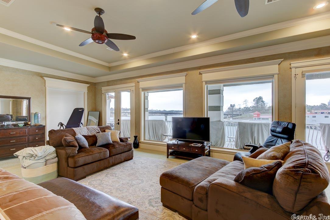 Paradise Lake Village Townhomes - Residential