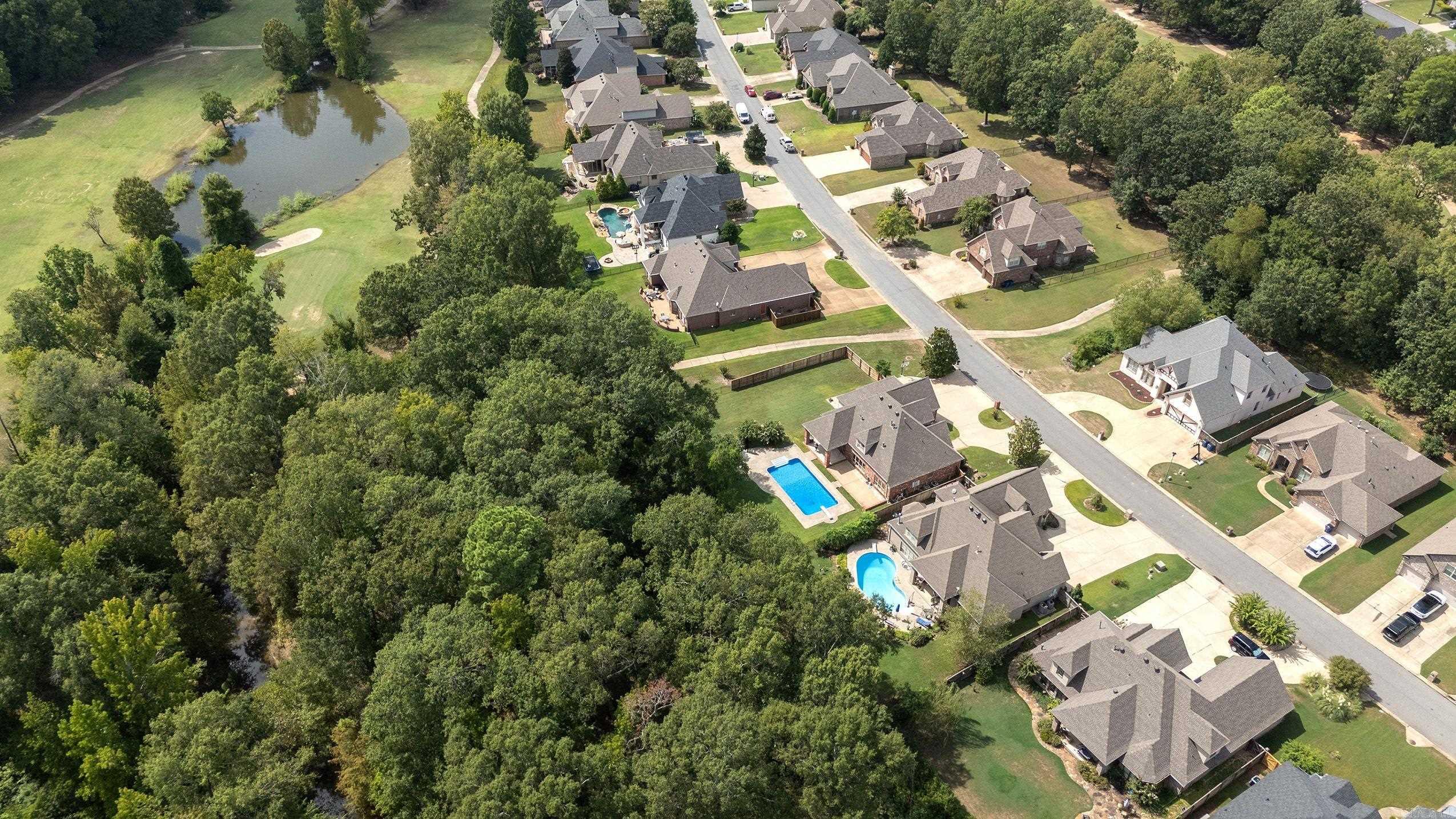 COUNTRY CLUB OF ARK THE - Residential