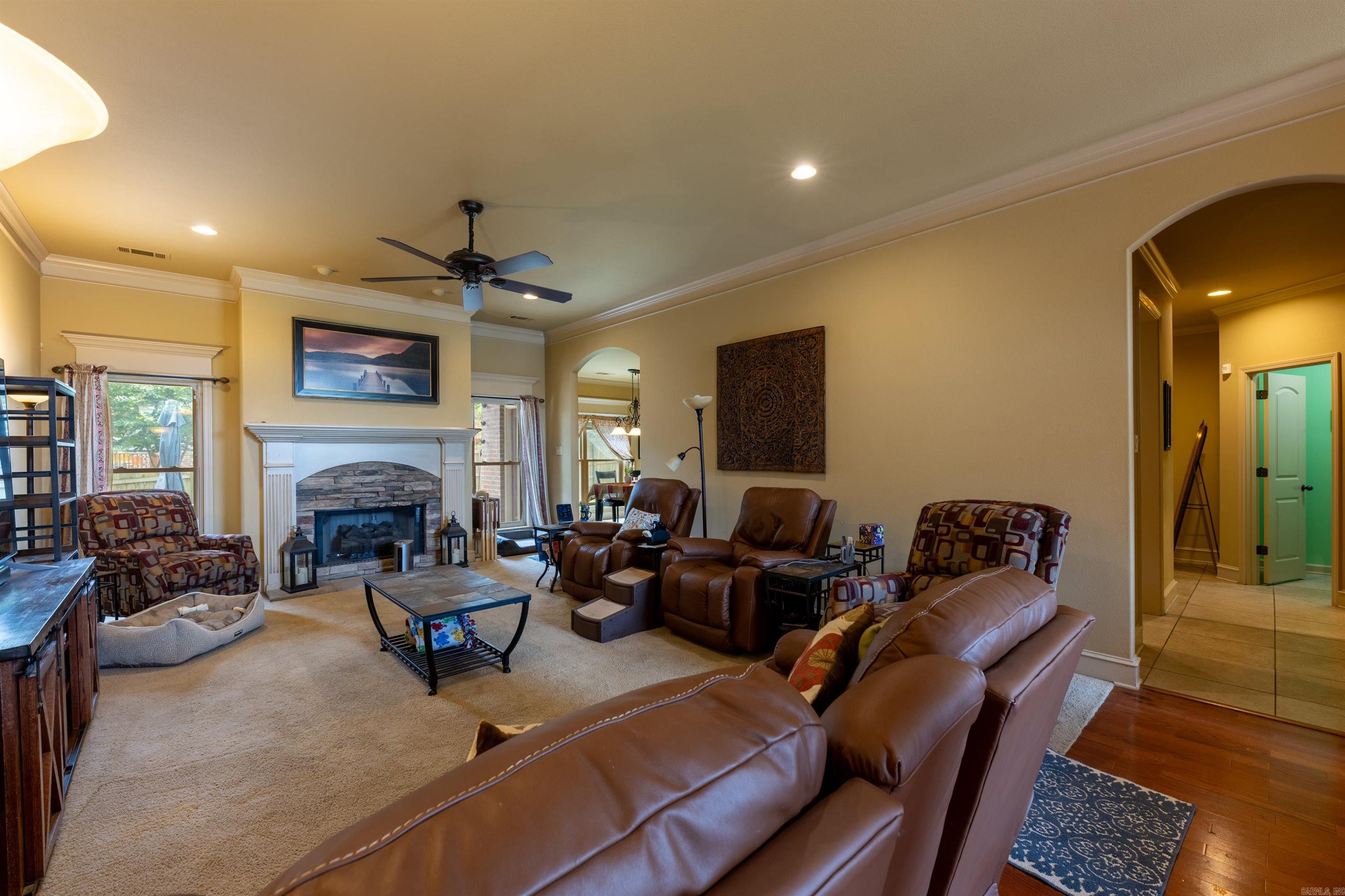 MILLERS CROSSING - Residential