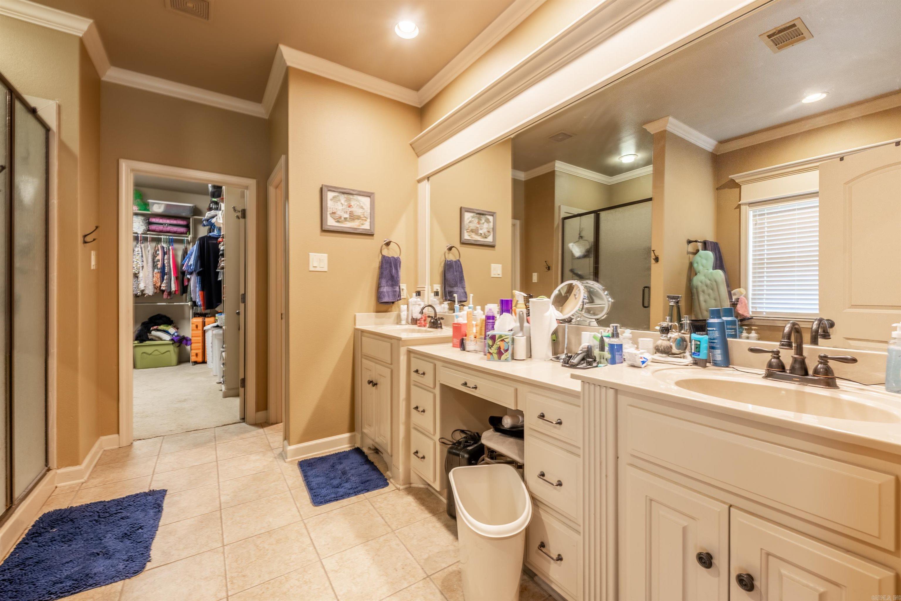 MILLERS CROSSING - Residential