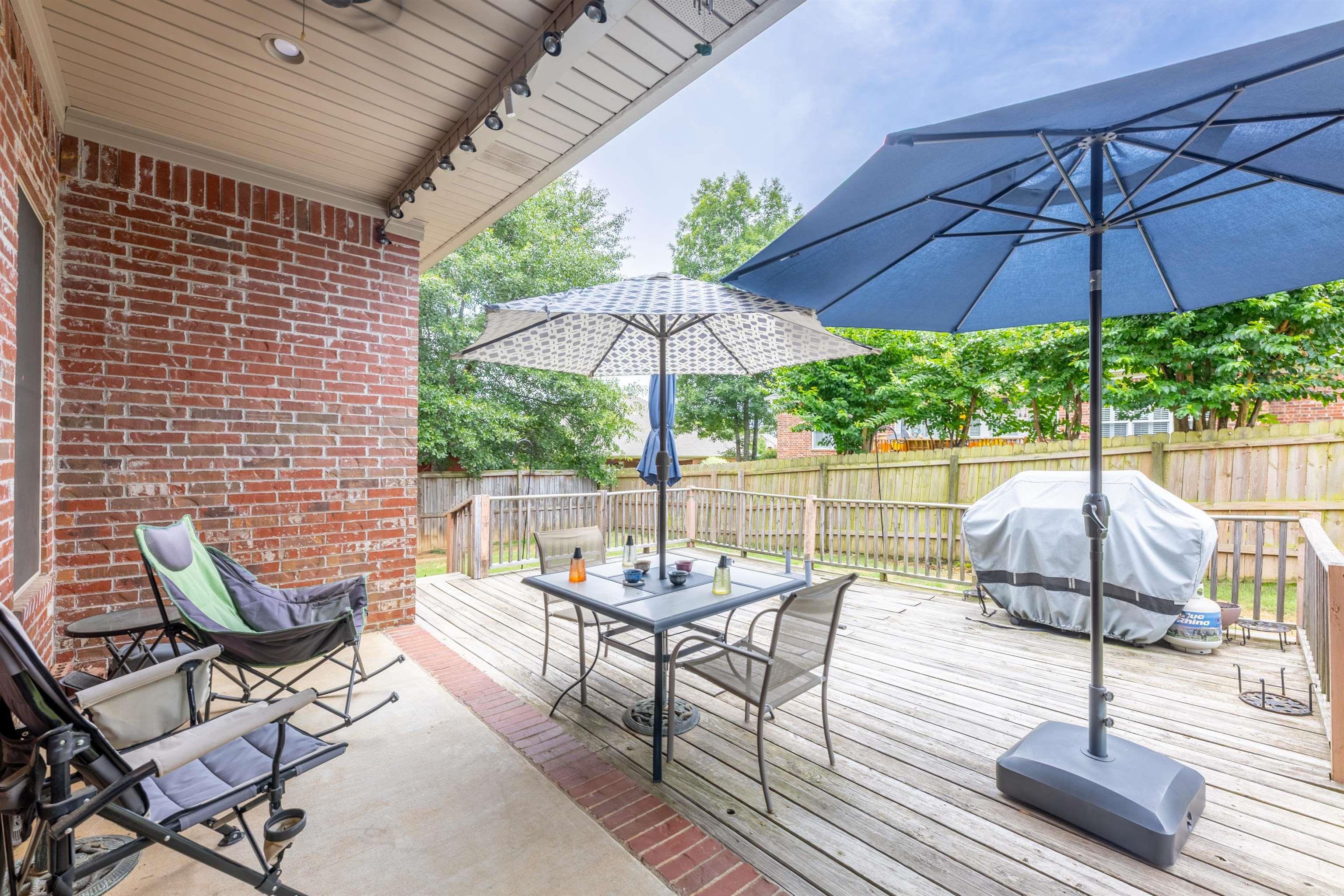 MILLERS CROSSING - Residential