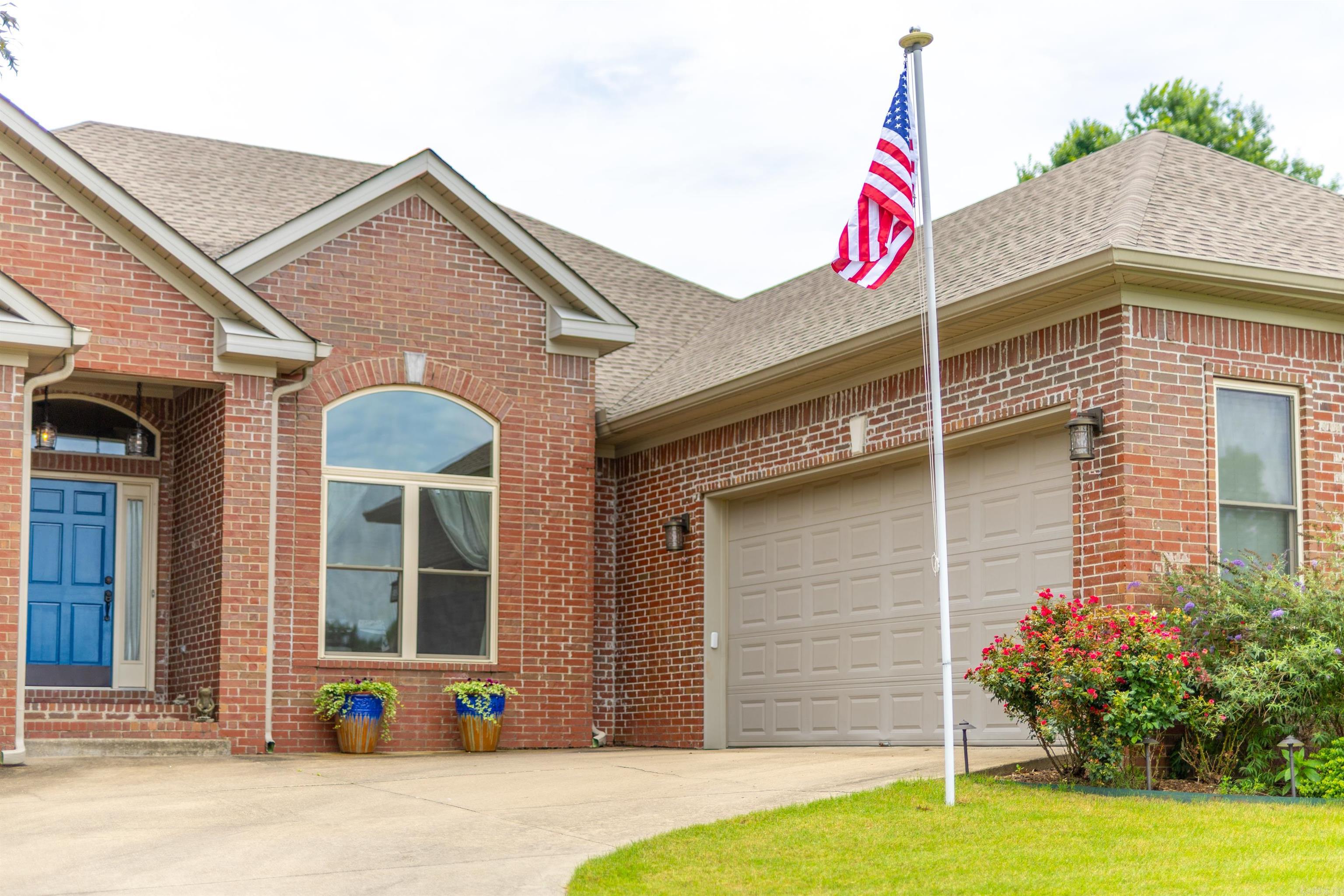 MILLERS CROSSING - Residential