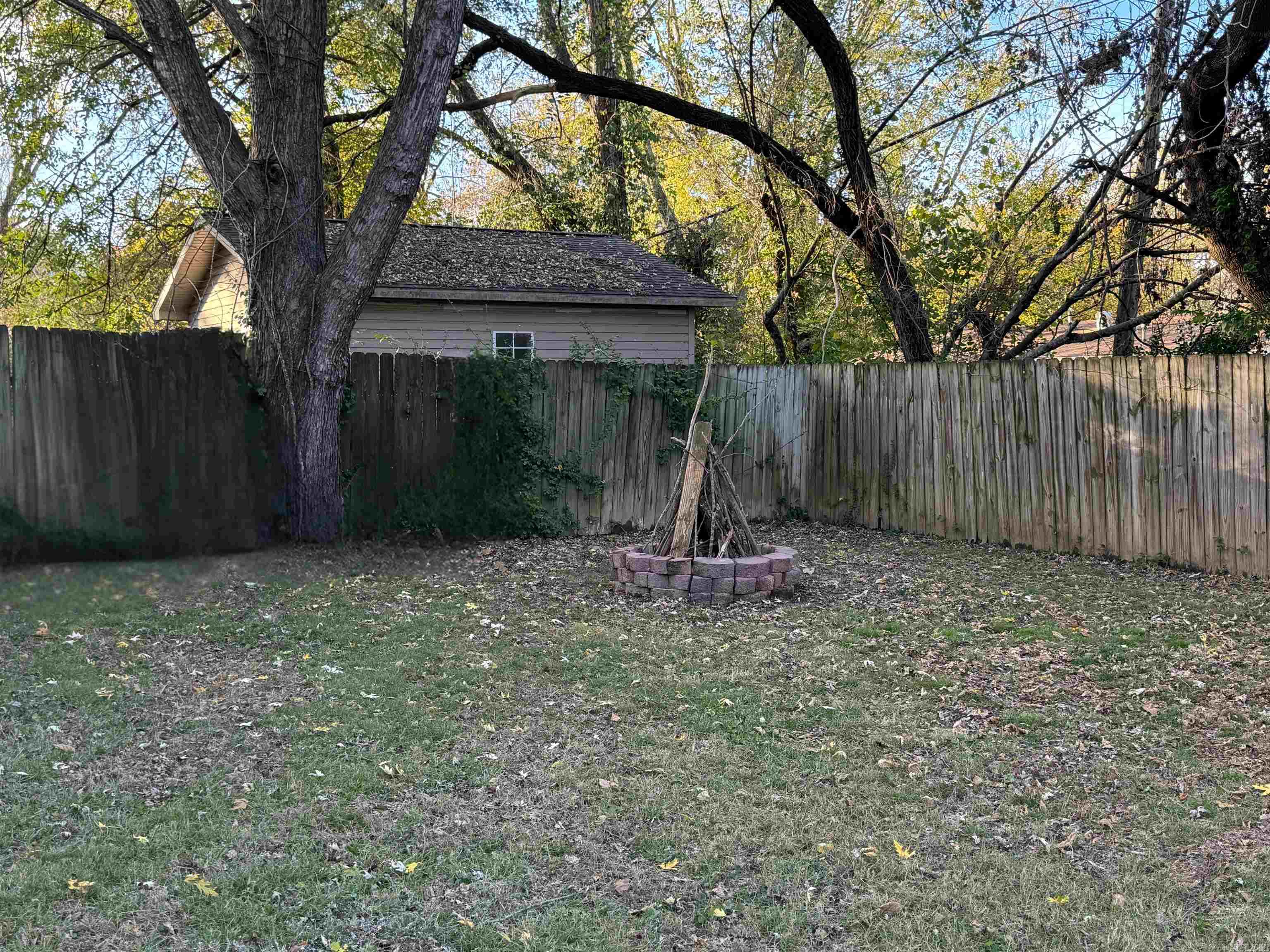 ROLLING ACRES - Residential