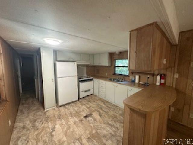 LOBLOLLY ACRES - Residential