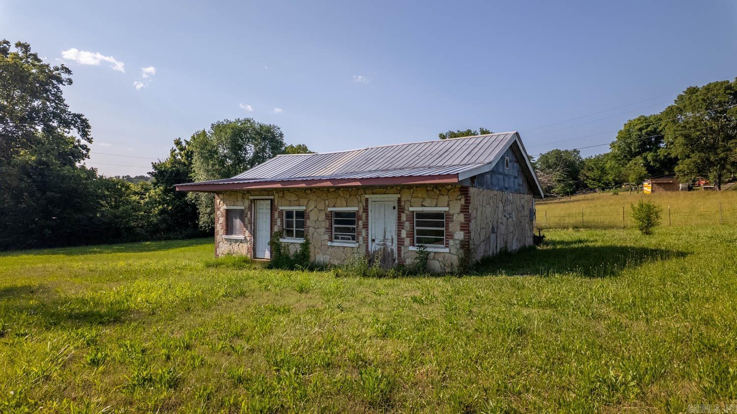 Not in Subdivision - Residential Income