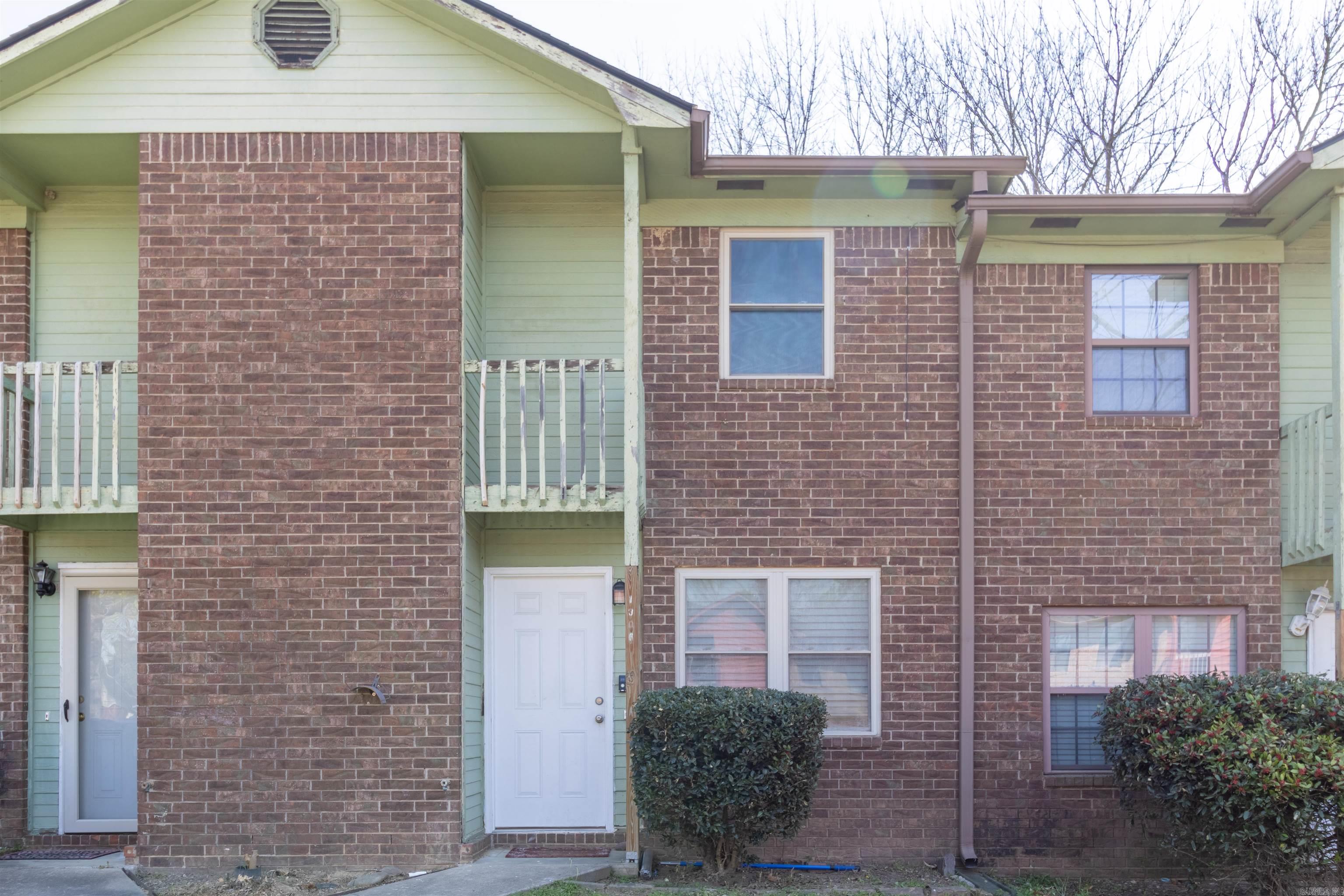 UNIVERSITY ESTATES - Residential