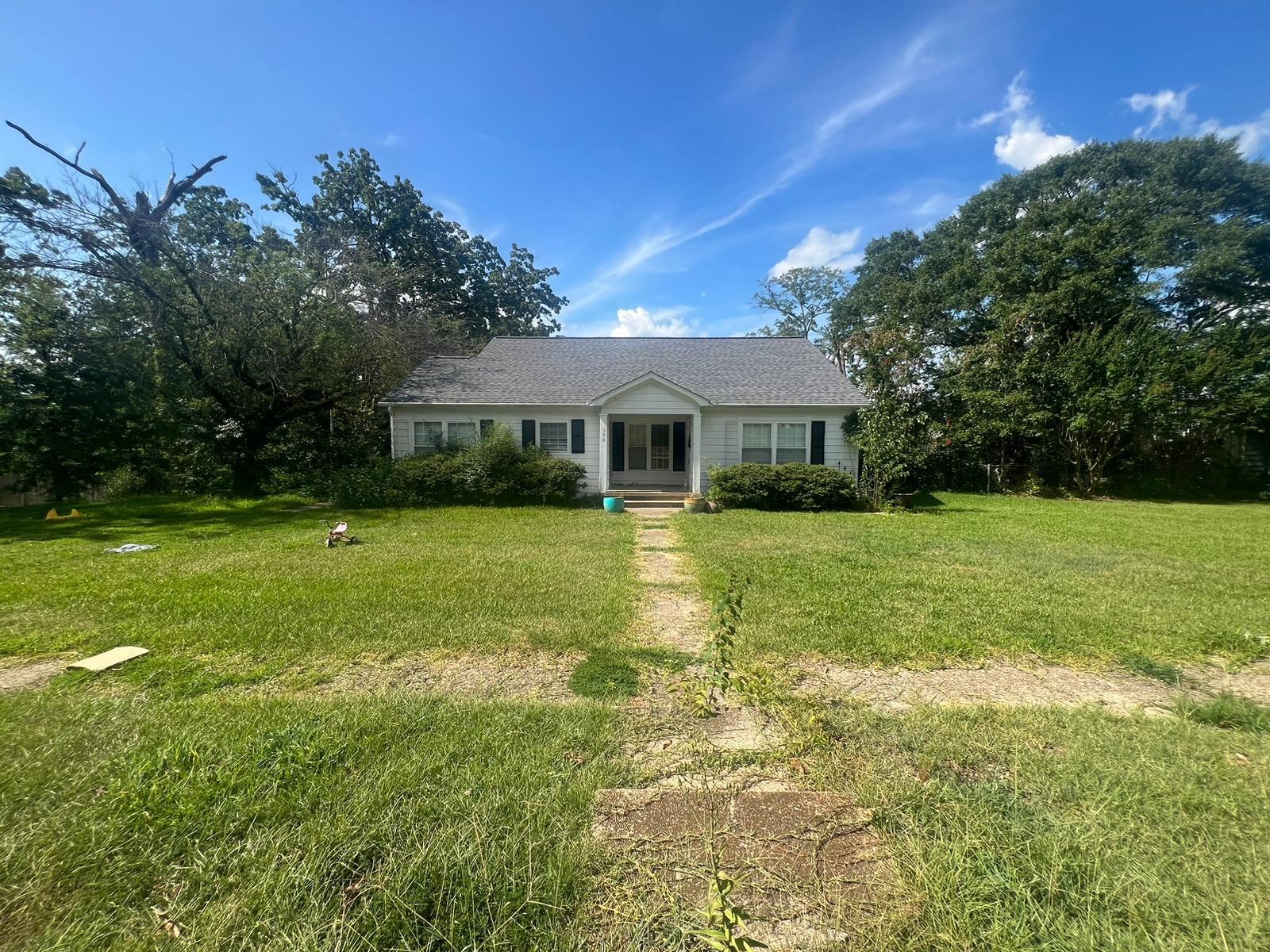 On over half an acre!! Newer build for the area!! Great property with plenty of potential and ready for your personal touch! This home is perfect for those eager to apply some TLC and creative vision to make it truly shine. Ideal for a Family looking to craft their dream space to create many lasting memories! Don’t miss this chance to transform a gem into your masterpiece!