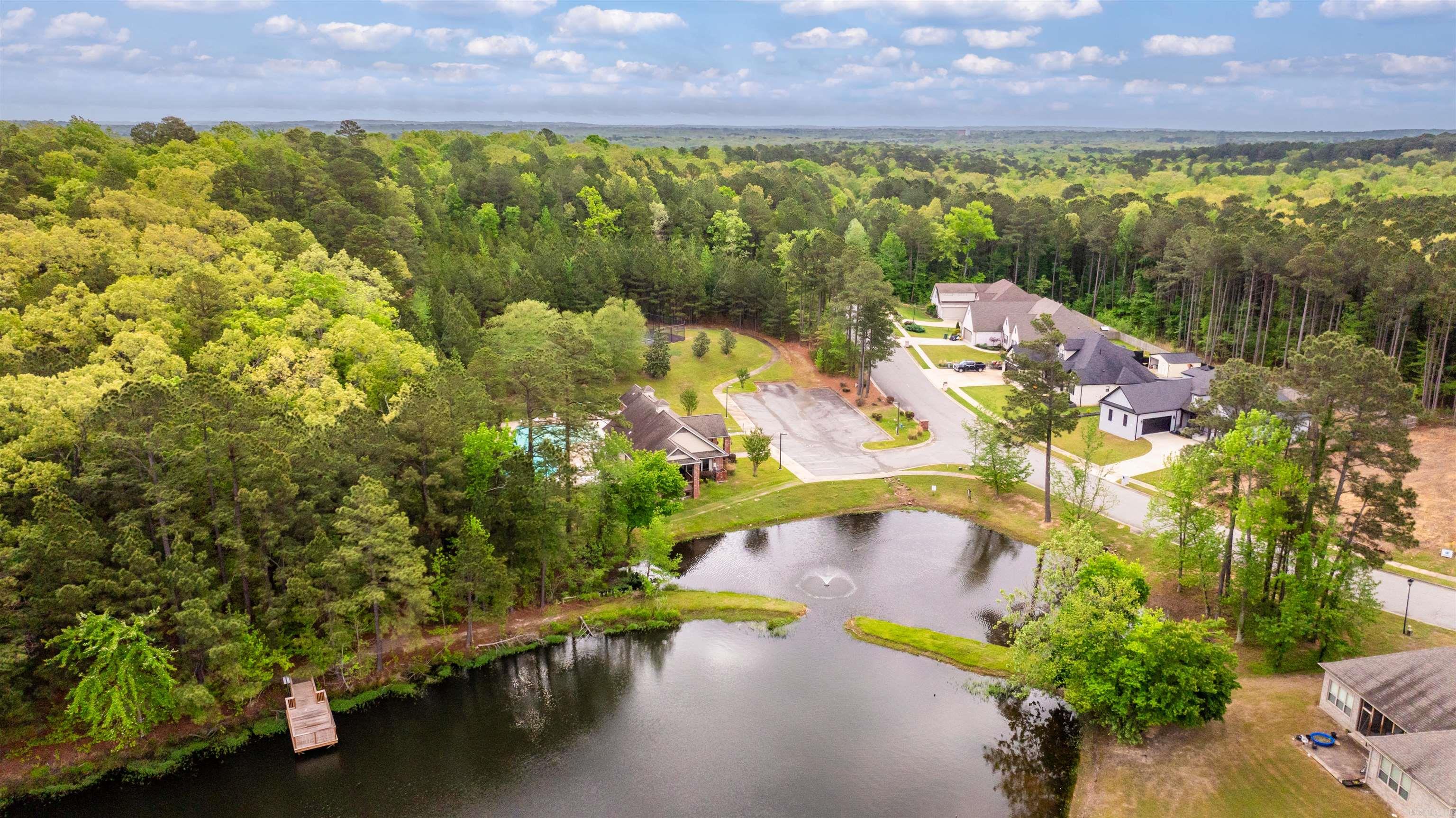 SIENNA LAKE - Residential