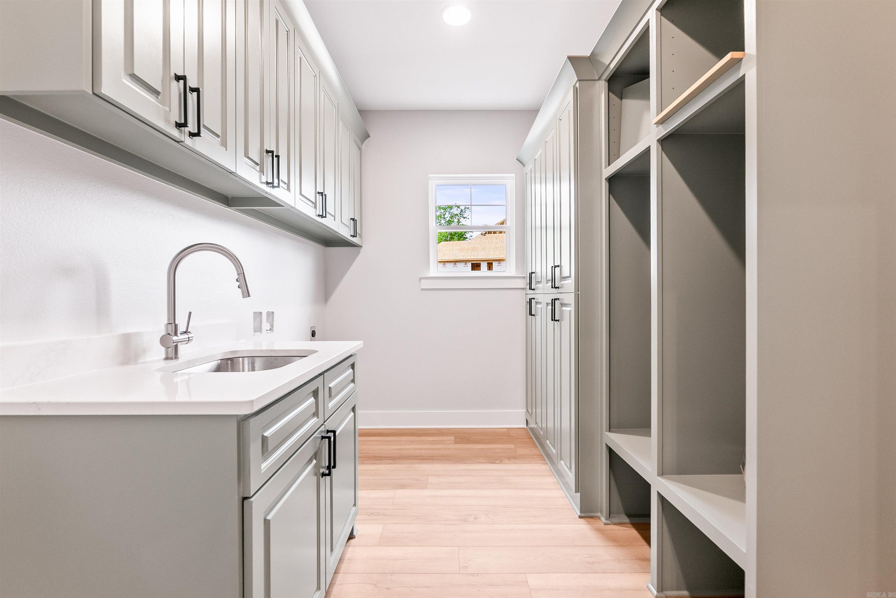 SIENNA LAKE - Residential