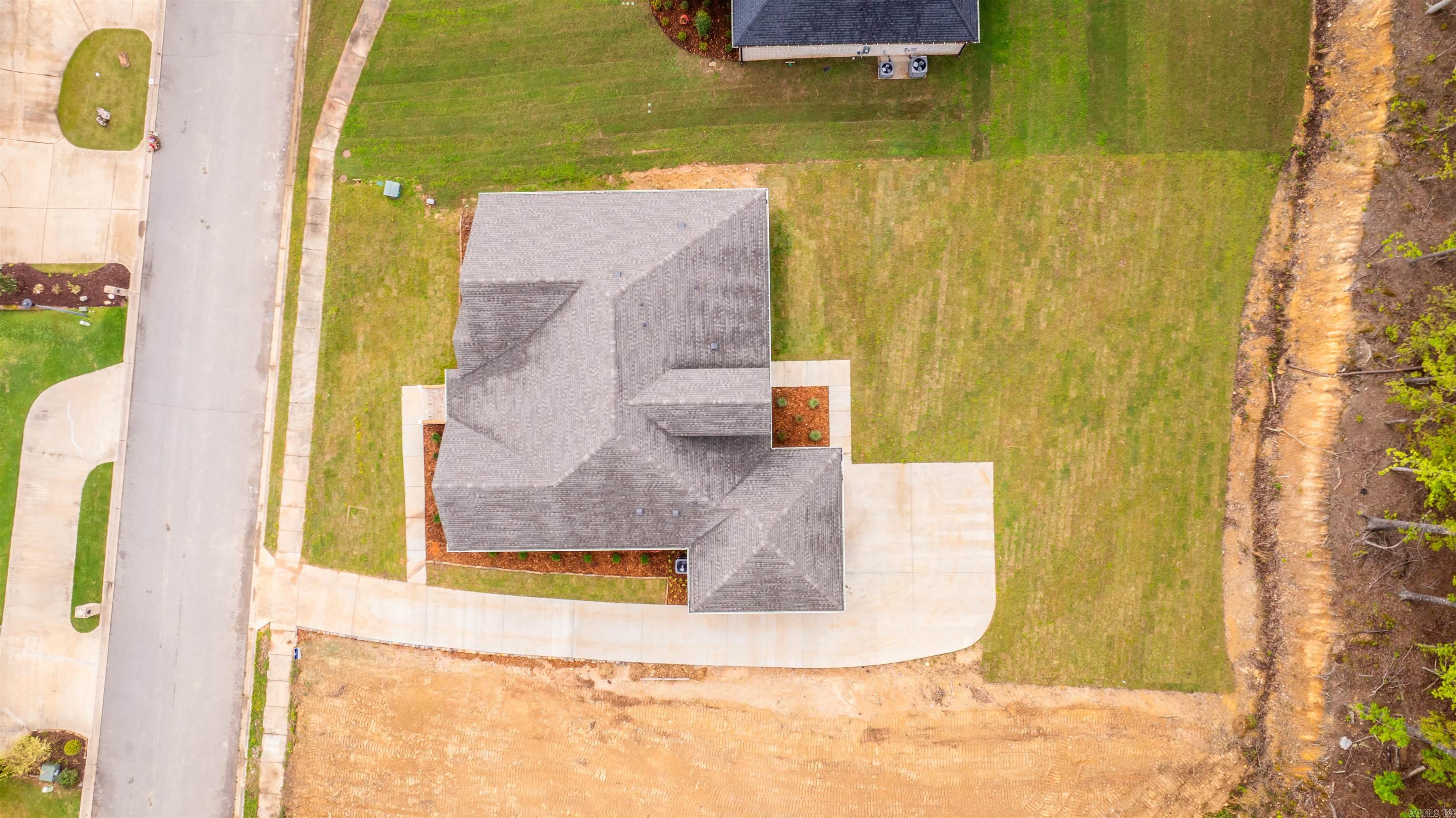 SIENNA LAKE - Residential